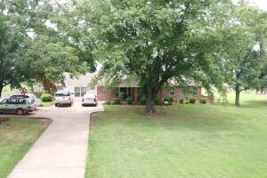 12470 Jim Devault Road Property Photo 31