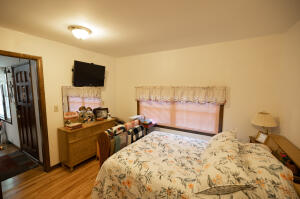 1902 Nw G Street Property Photo 4
