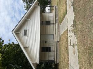 220 Nw I Street Property Photo 1