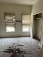 220 Nw I Street Property Photo 8