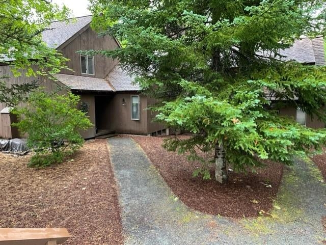 4 Bay Tree Lane Property Photo 1