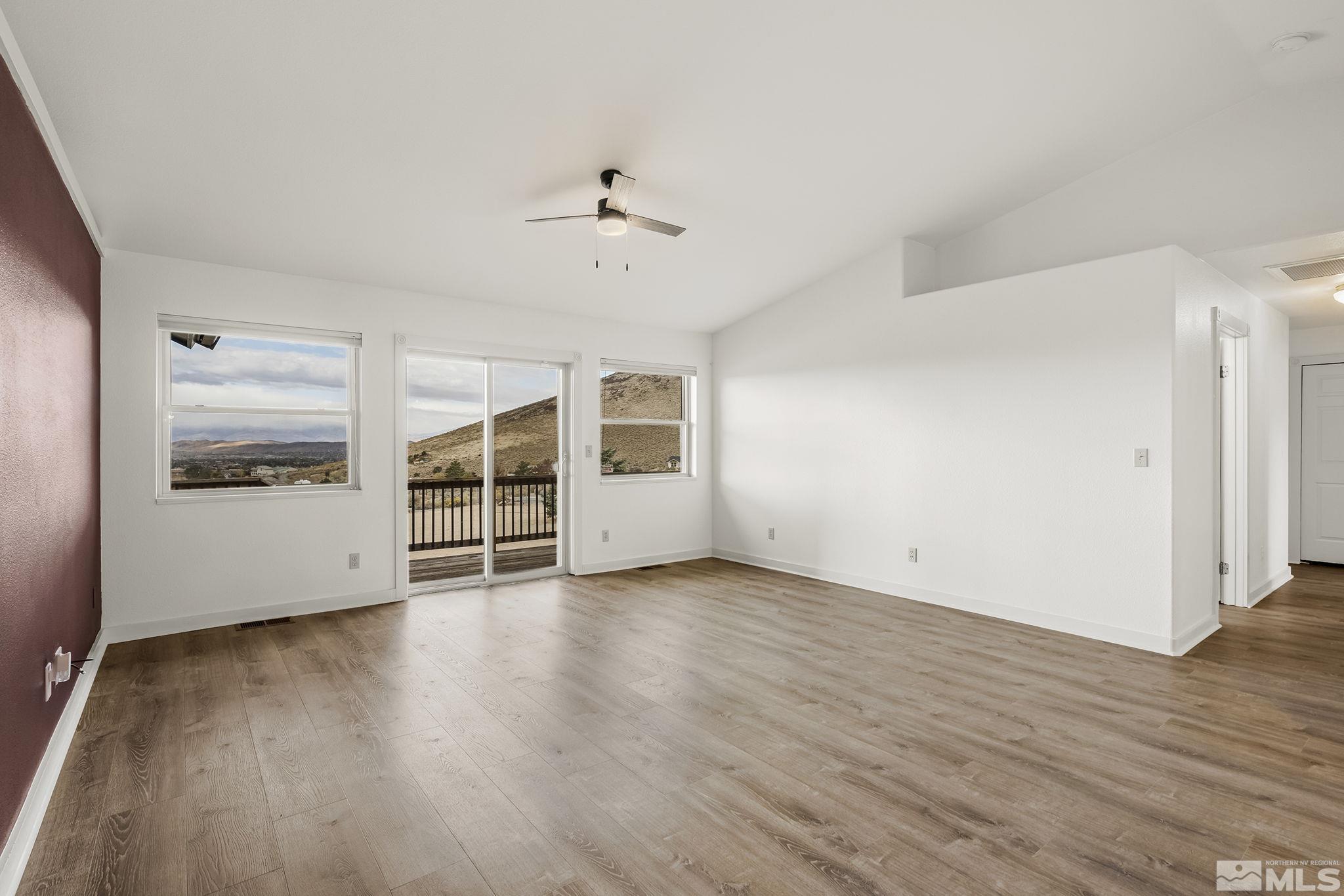575 Eliza Ct Property Photo 6