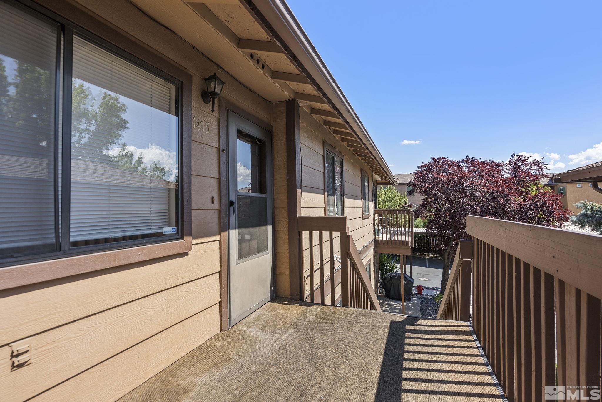 1475 Selmi Dr Property Photo 4