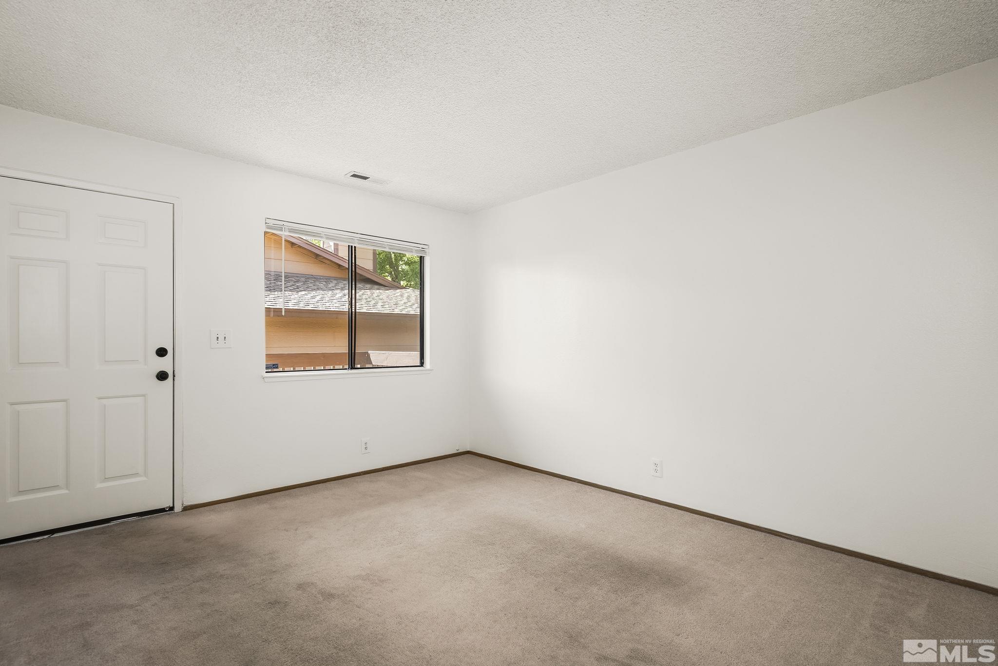 1475 Selmi Dr Property Photo 16