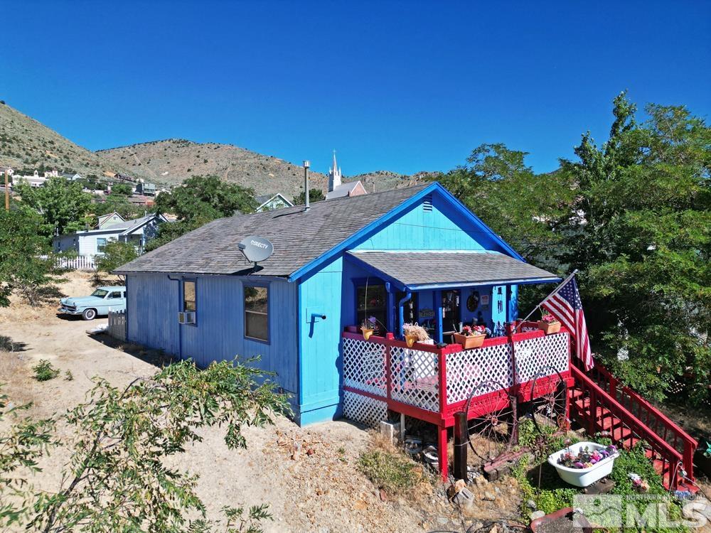 230 S L St Property Photo