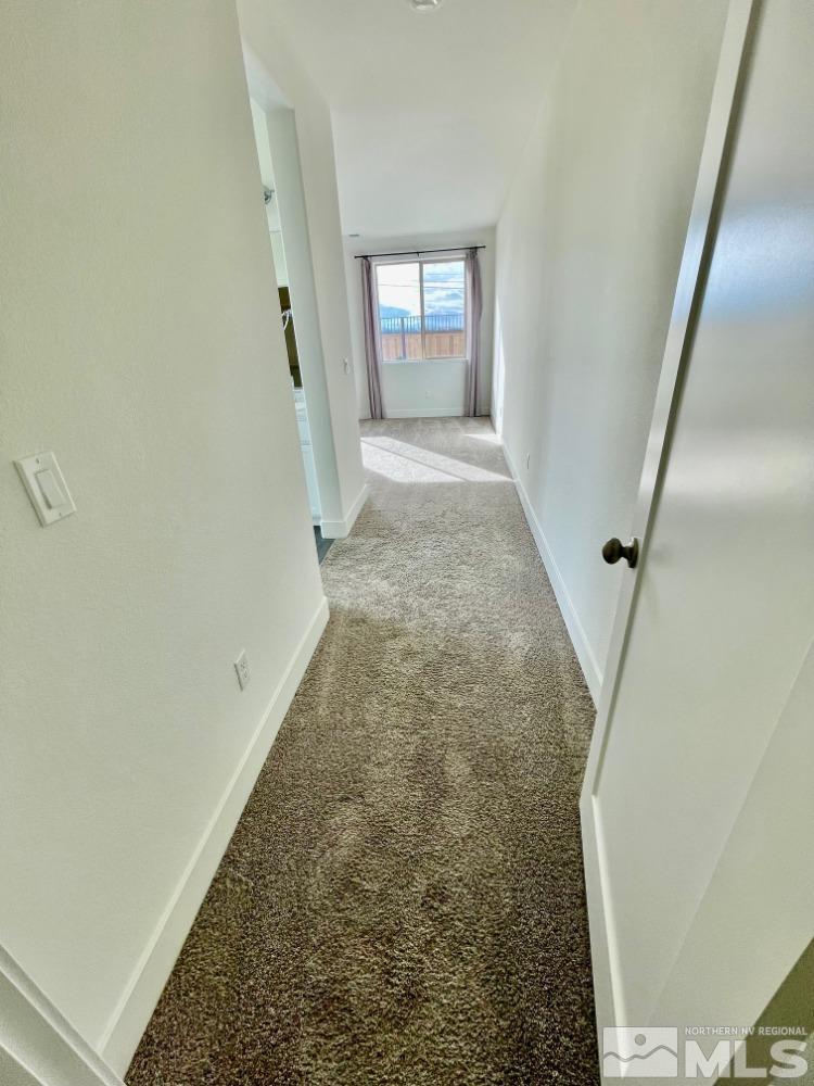 200 Uxbridge Dr. Property Photo 15