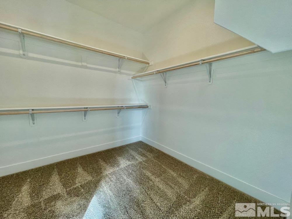 200 Uxbridge Dr. Property Photo 16