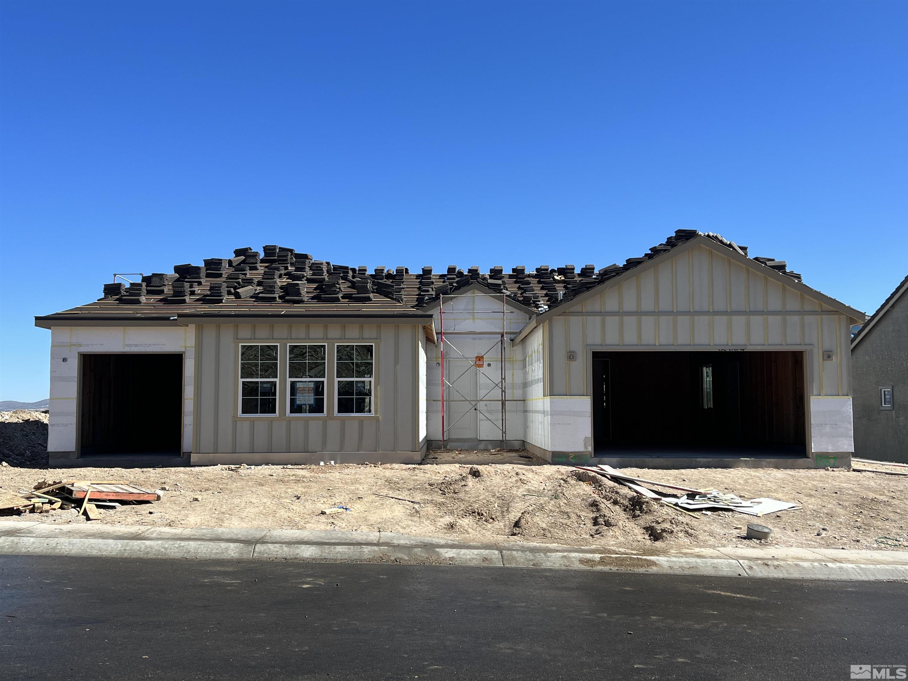 1387 Silver View Circle Property Photo 1