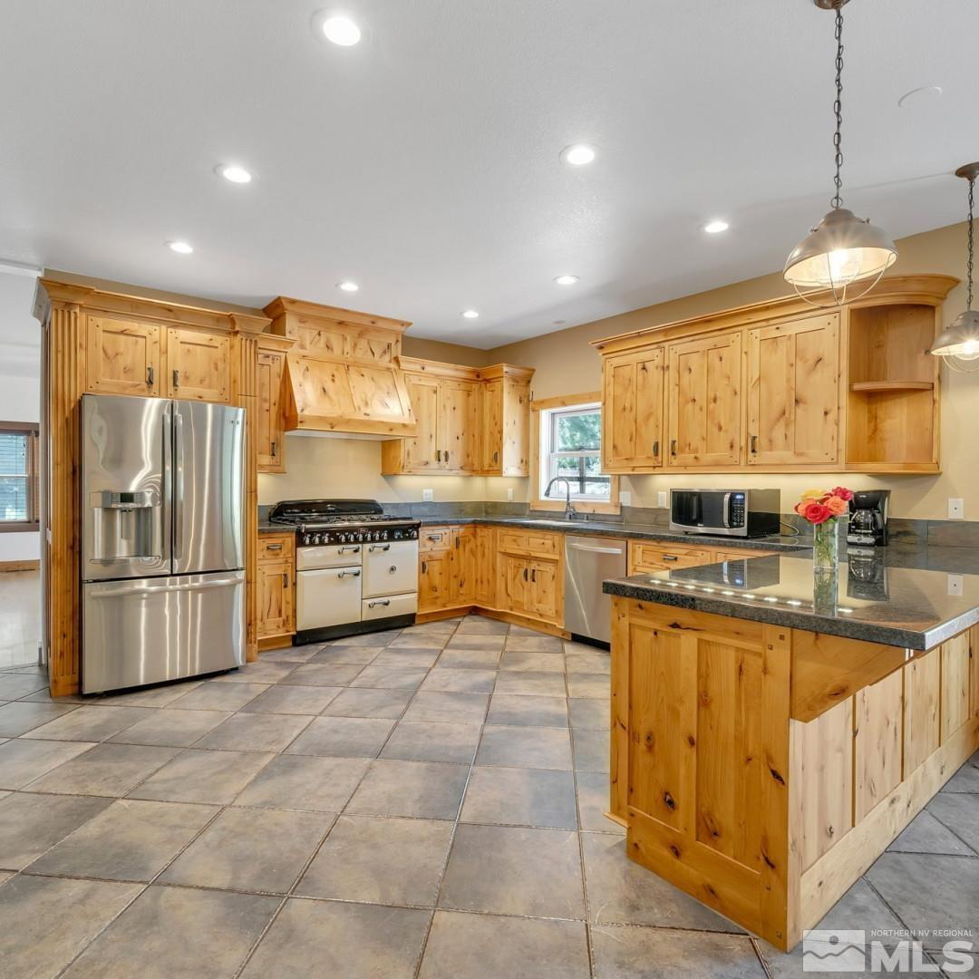 16925 Mount Rose Hwy Property Photo 7