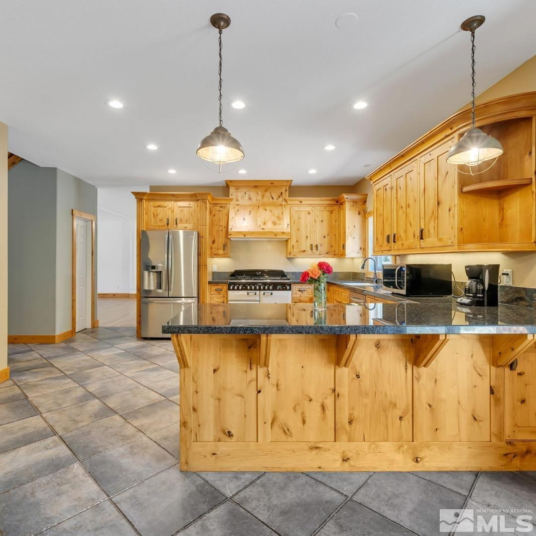 16925 Mount Rose Hwy Property Photo 8