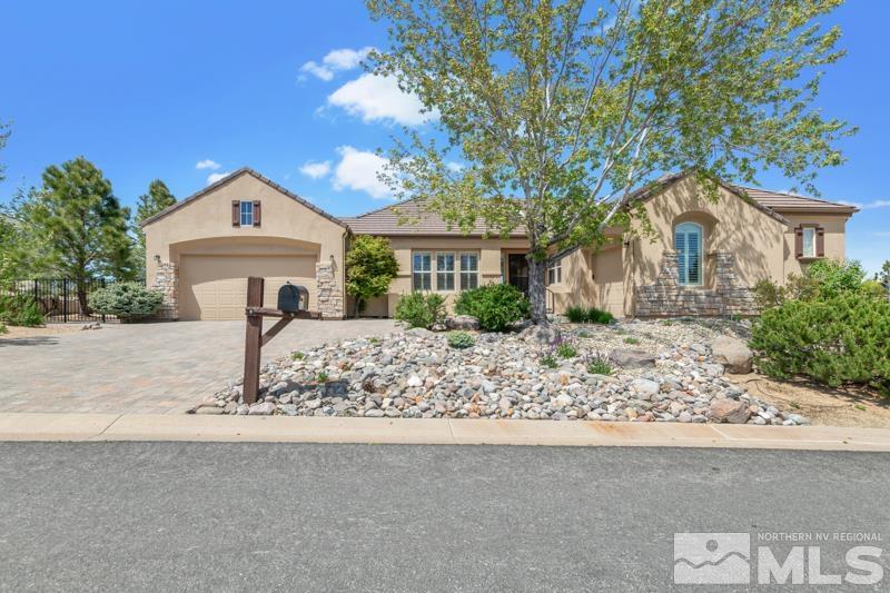 10487 Rue D'flore Property Photo 1