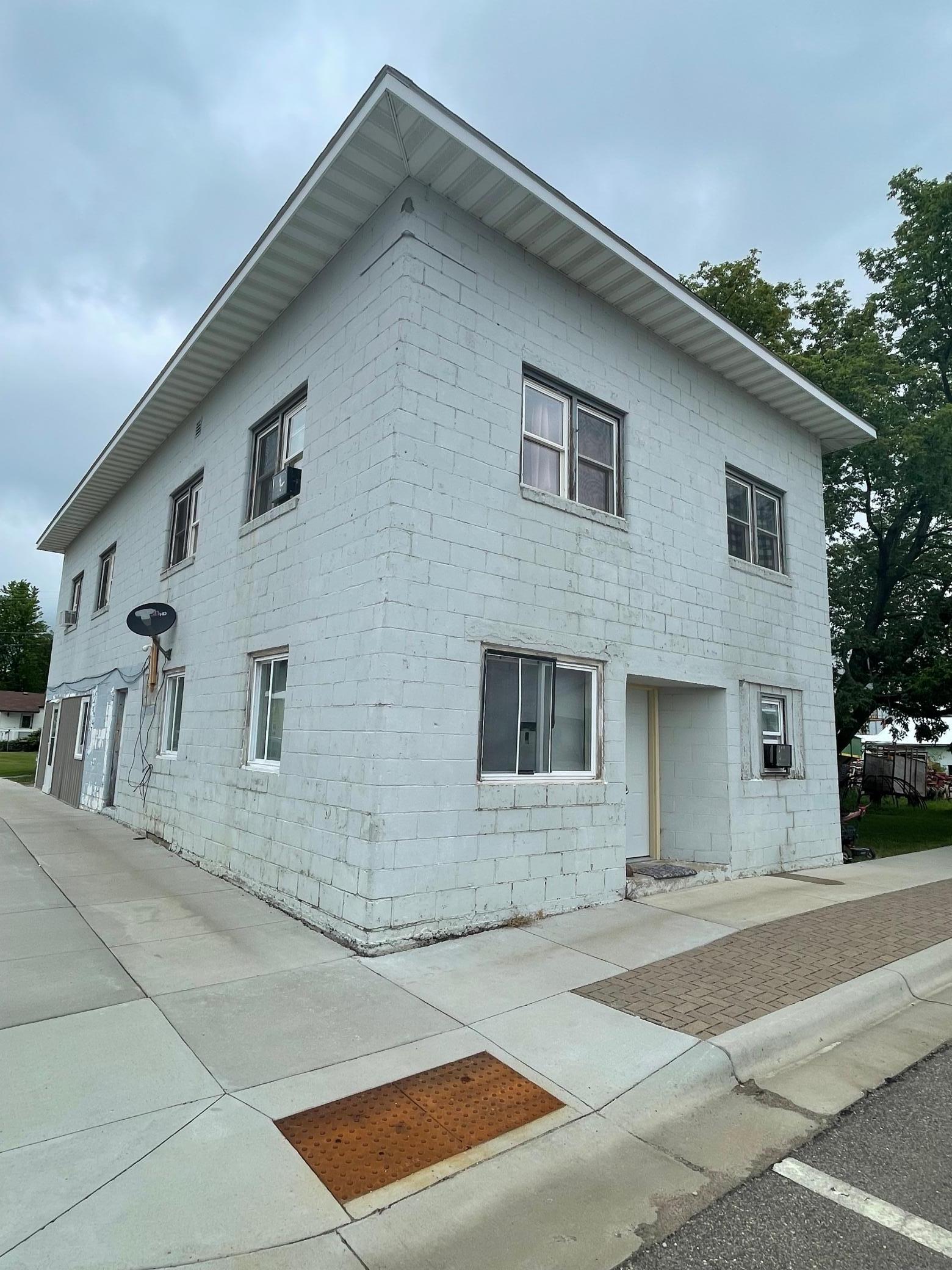 223 Main Street Property Photo 1
