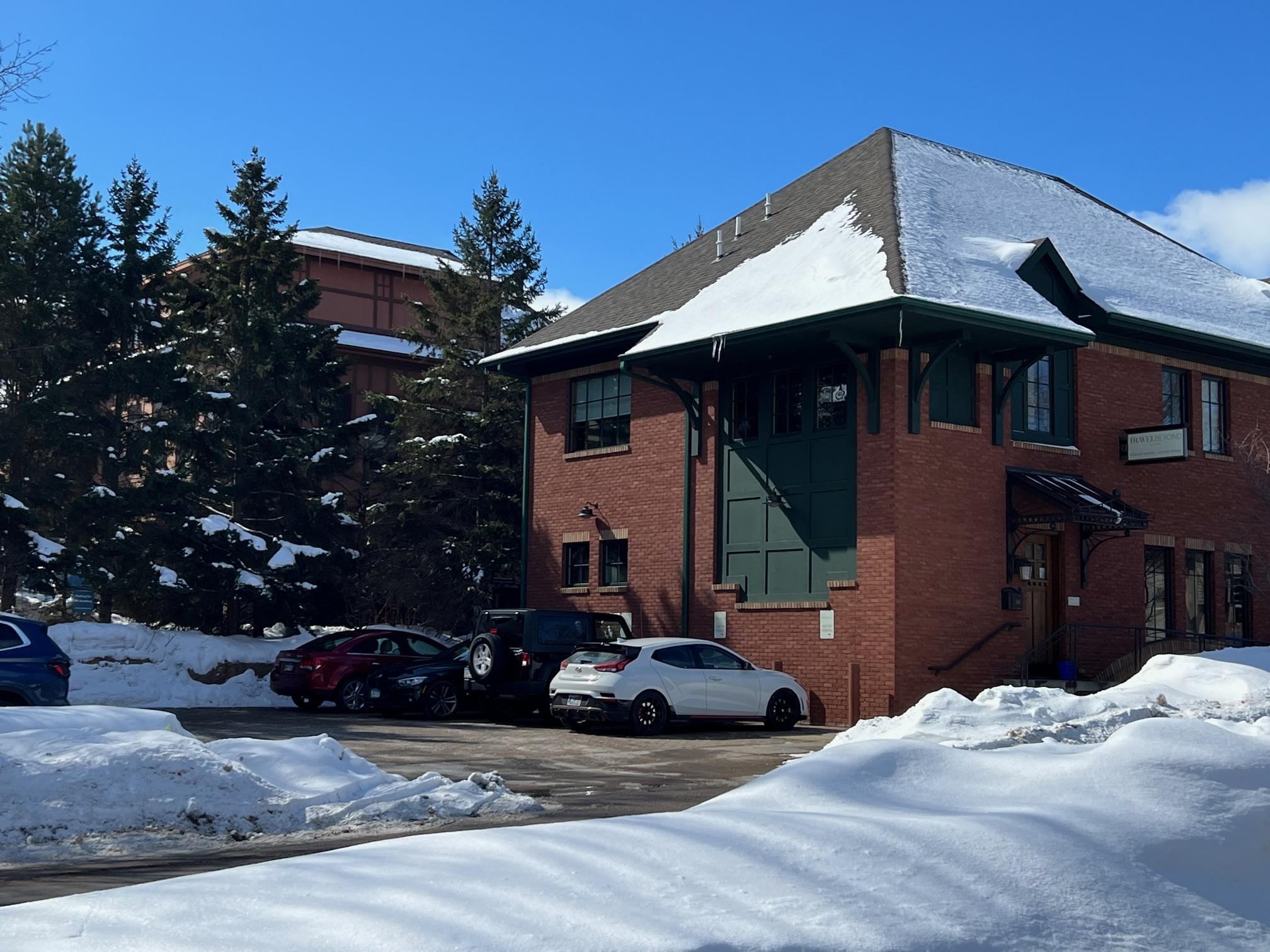 106 Broadway Avenue Property Photo 7
