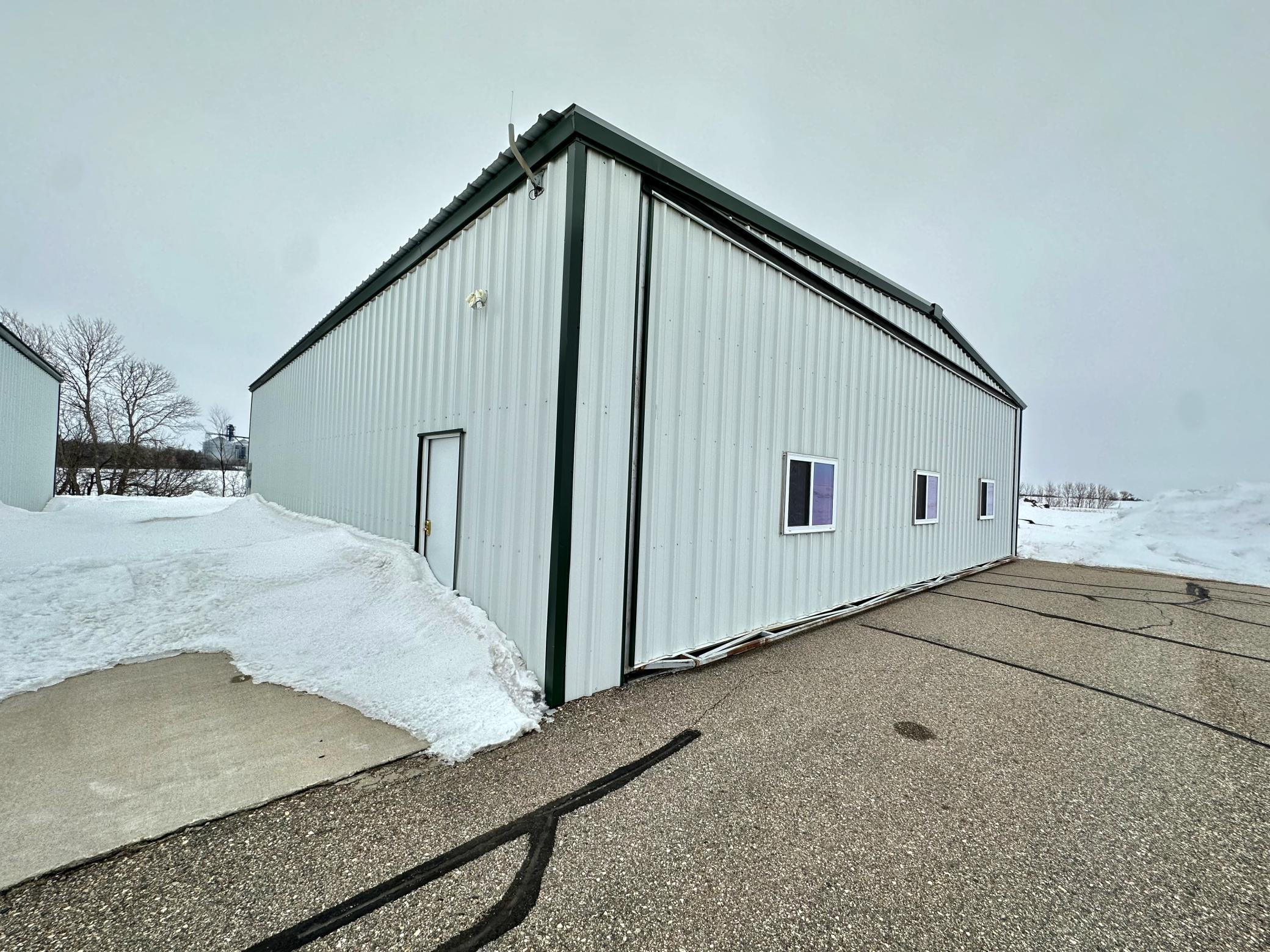 1111 2nd Street Hangar 3 Property Photo 7
