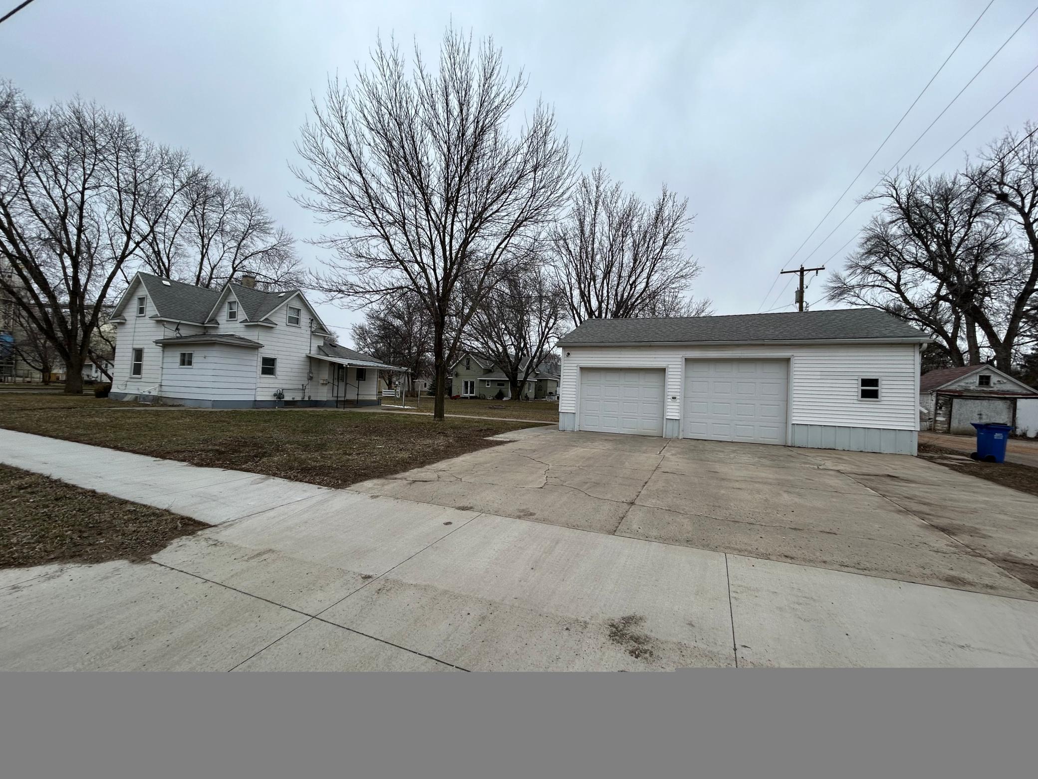 391 6th Street Property Photo