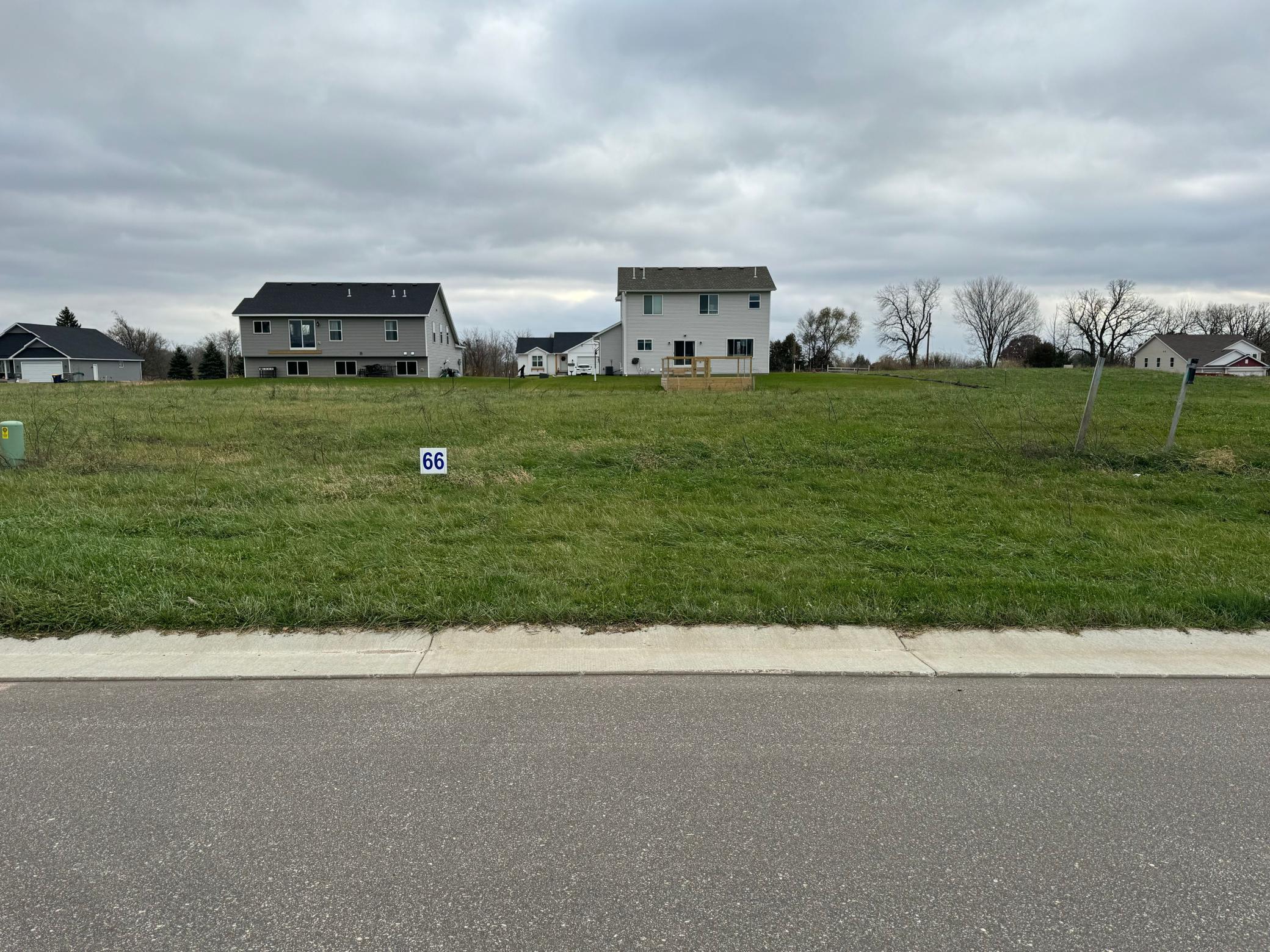 470 Delta Queen Avenue Property Photo 1