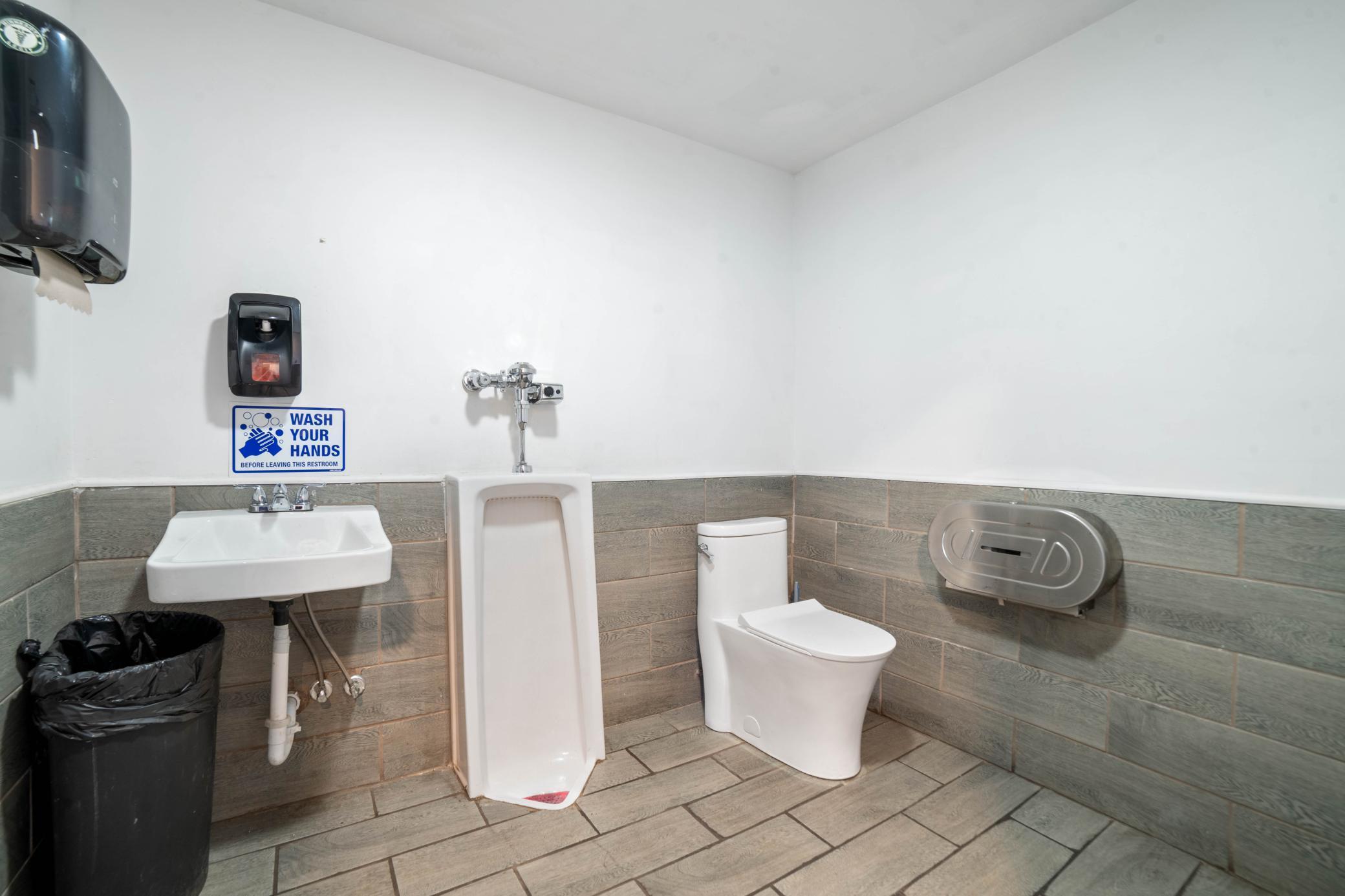 1321 Commonwealth Avenue Property Photo 24