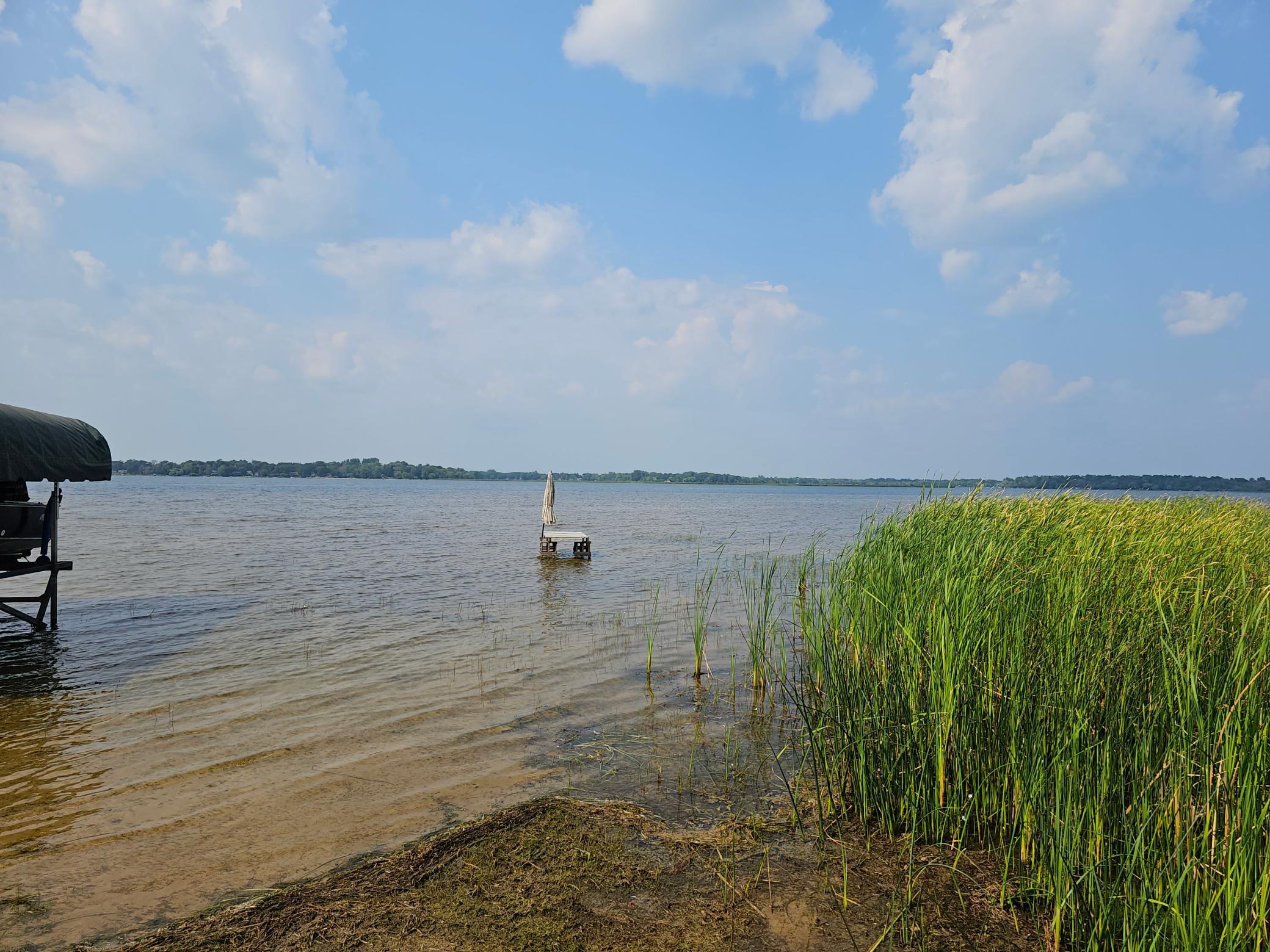 38xx Interlachen Drive Property Photo 1