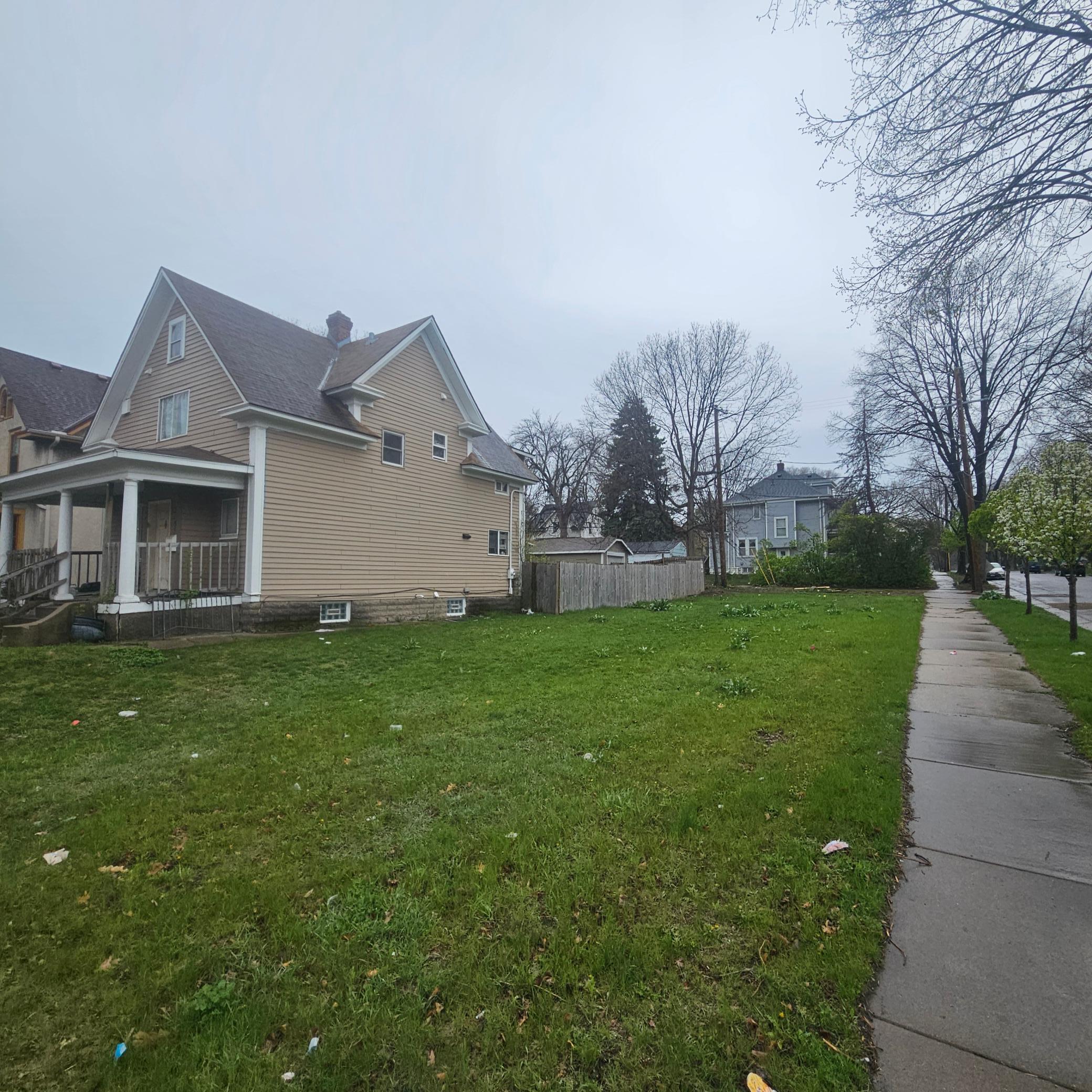 2957 Lyndale Avenue Property Photo
