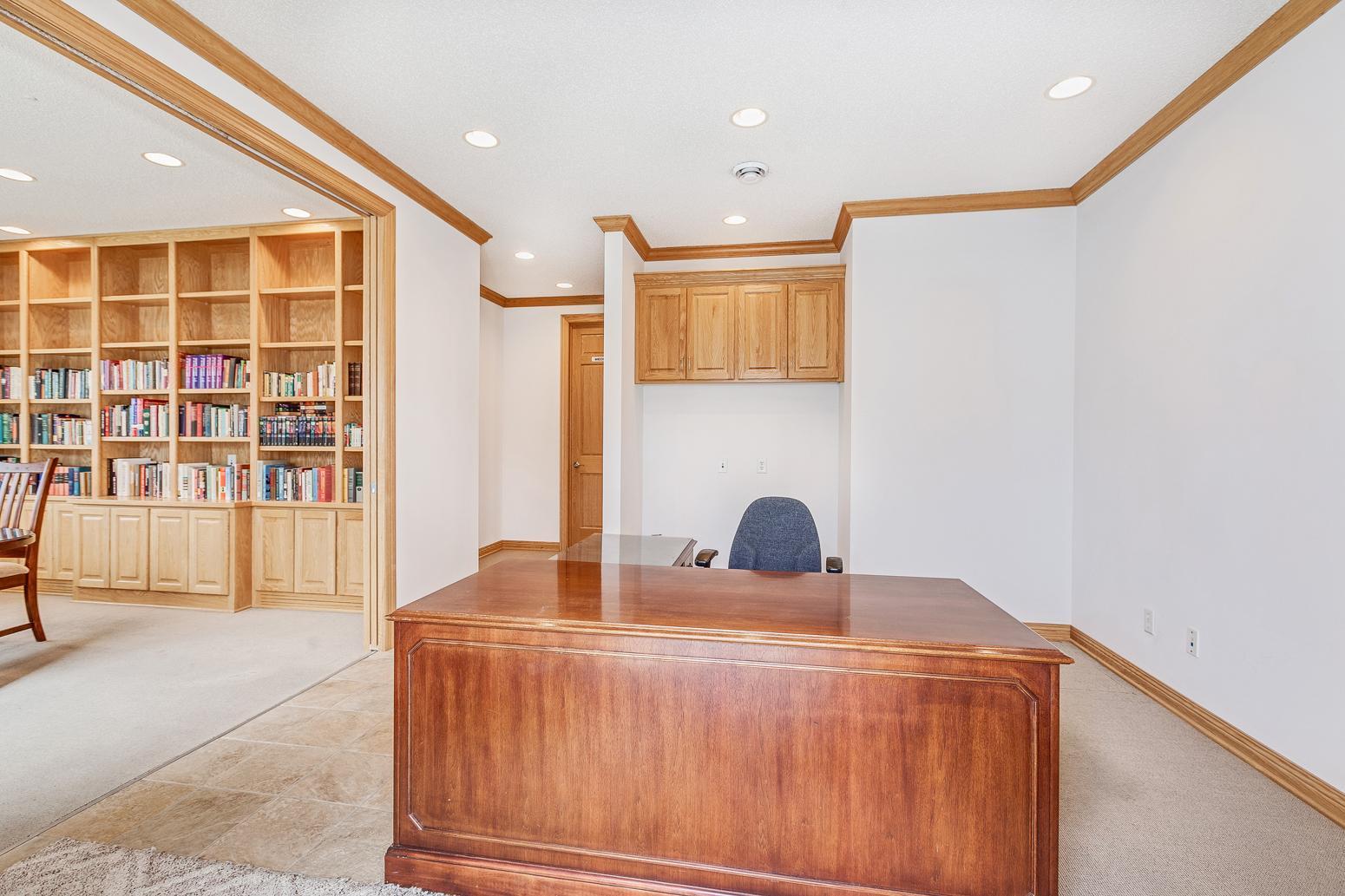 2554 Rice Street Property Photo 5