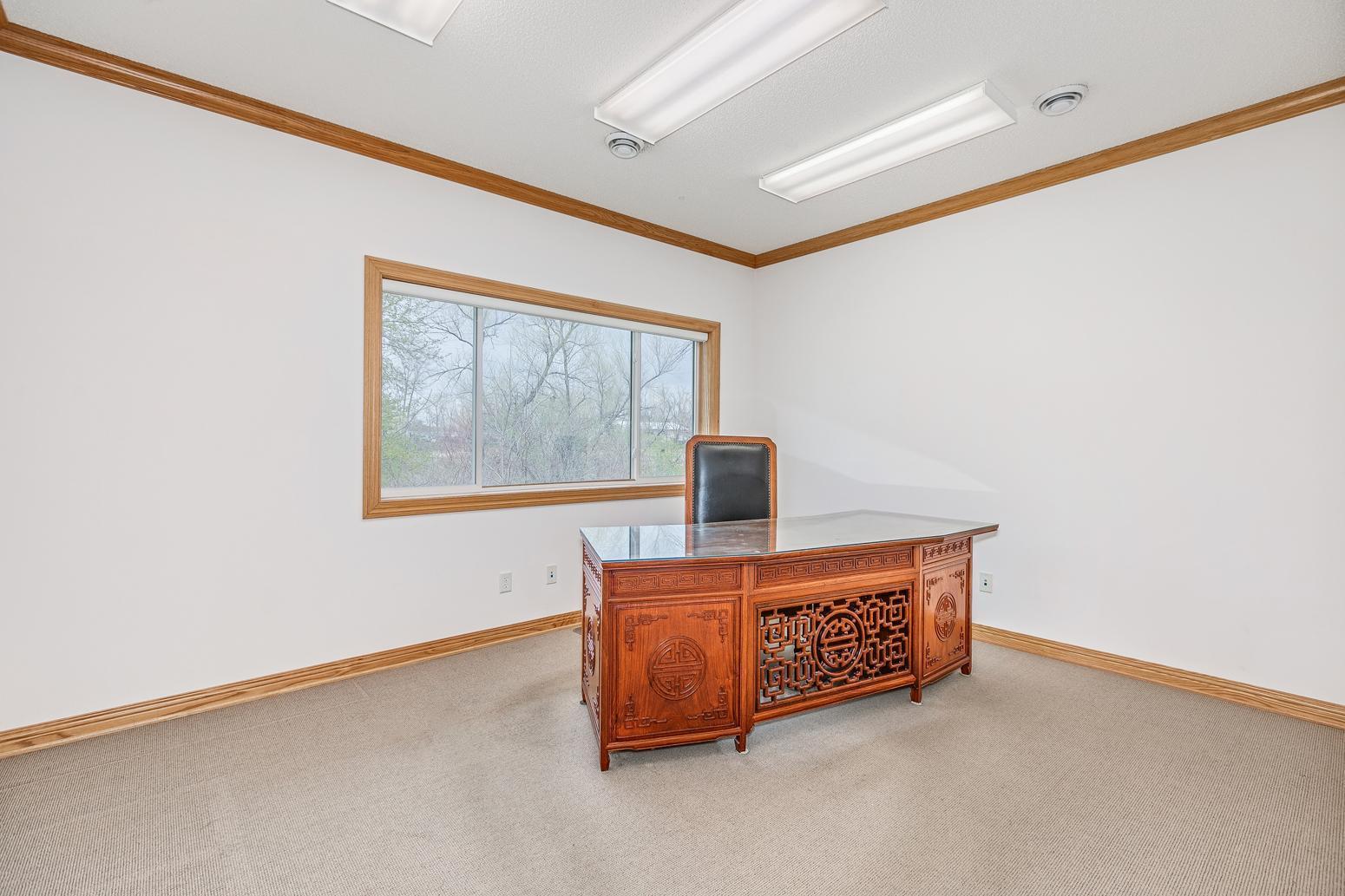 2554 Rice Street Property Photo 10