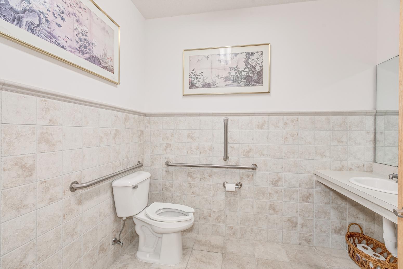 2554 Rice Street Property Photo 20