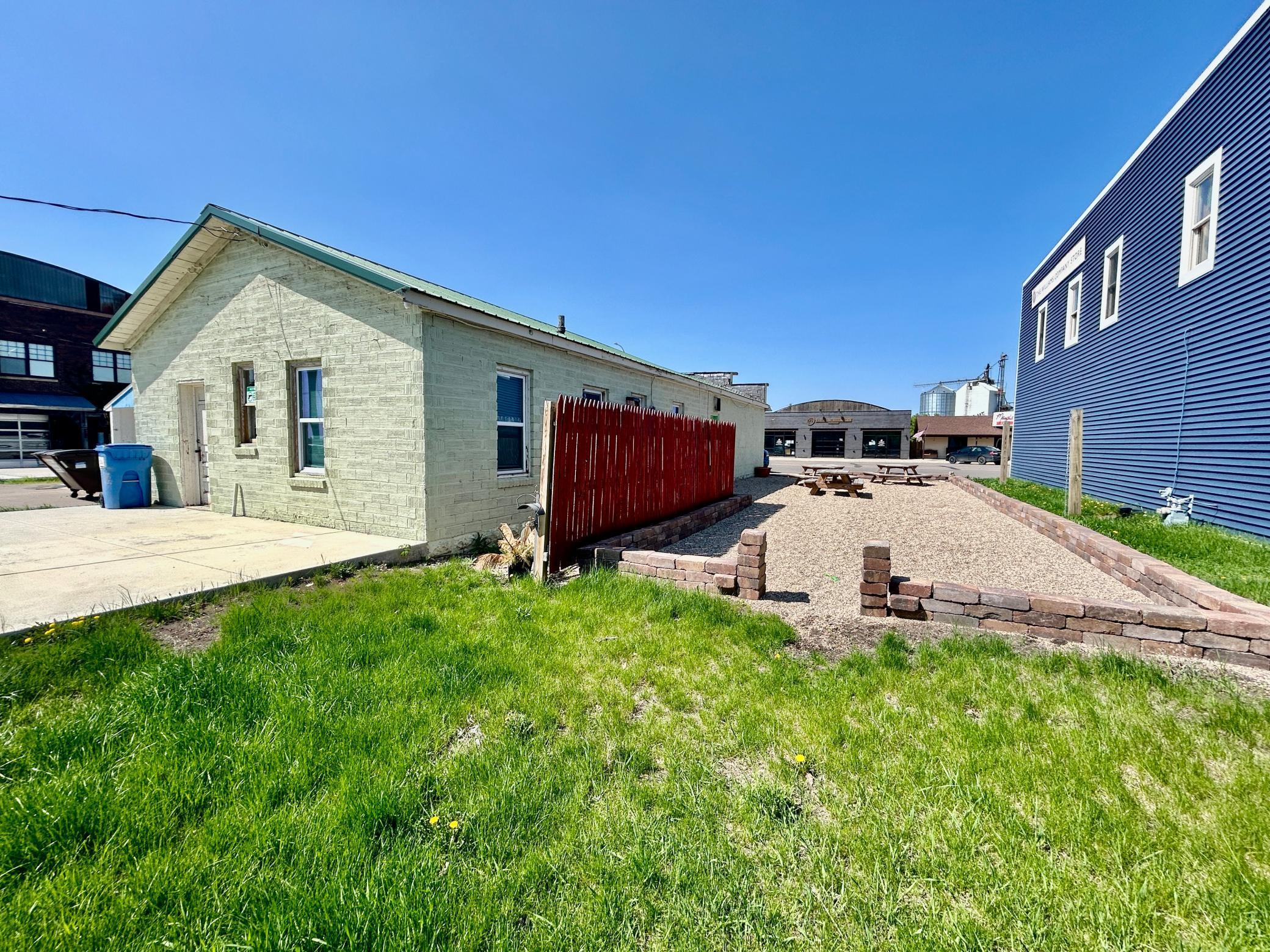 103 W Main Street Property Photo 4
