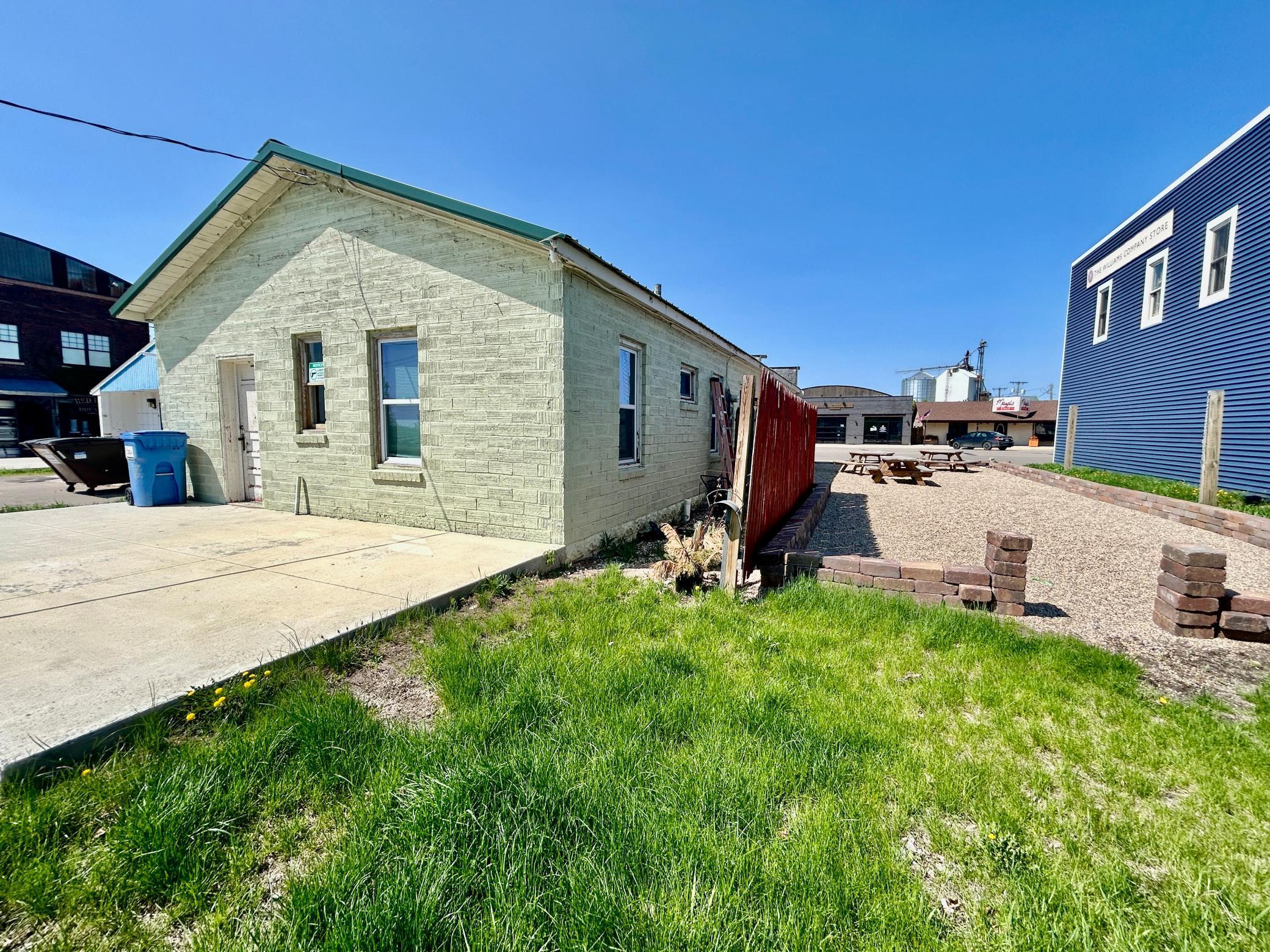 103 W Main Street Property Photo 6