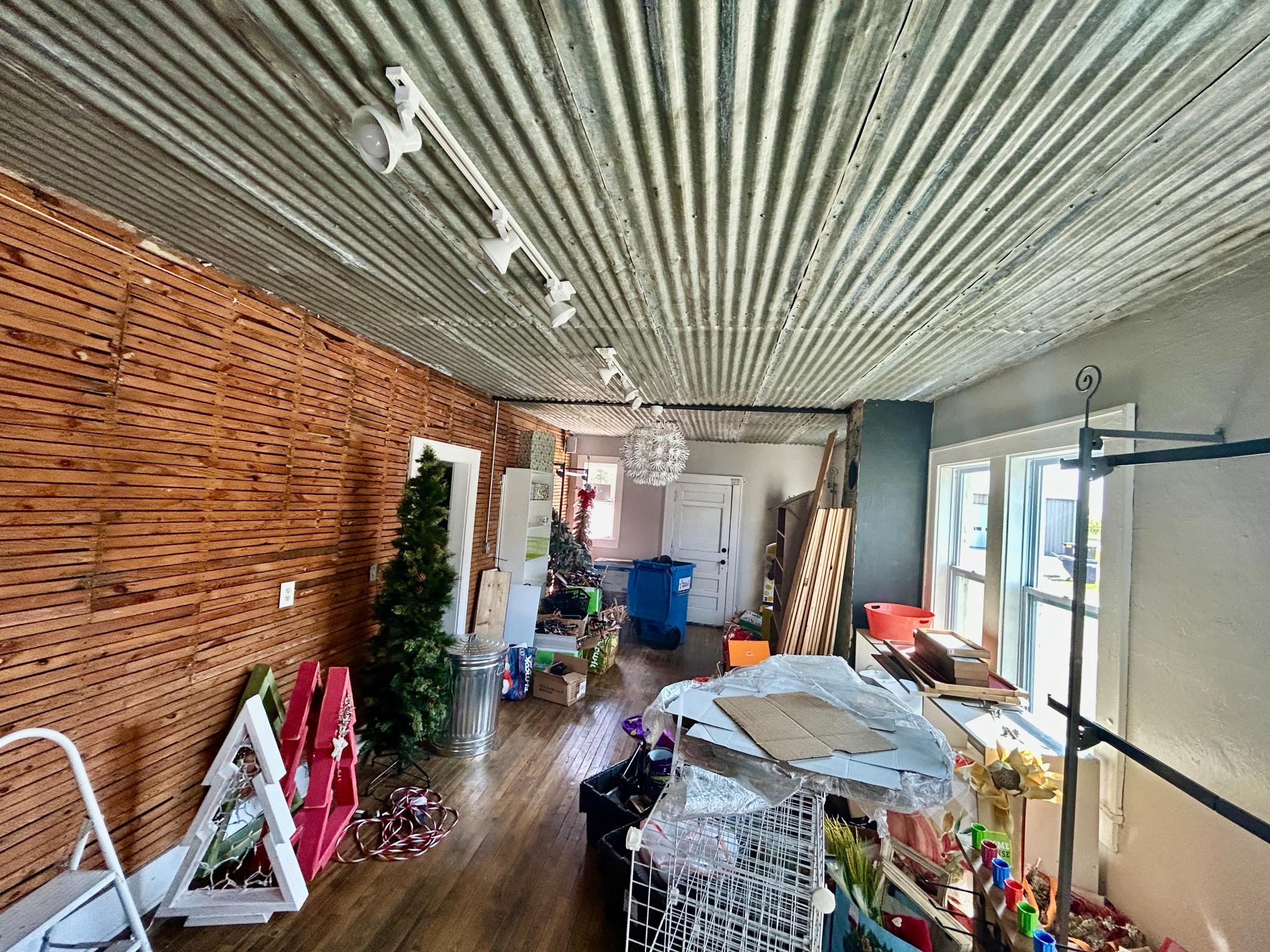 103 W Main Street Property Photo 12