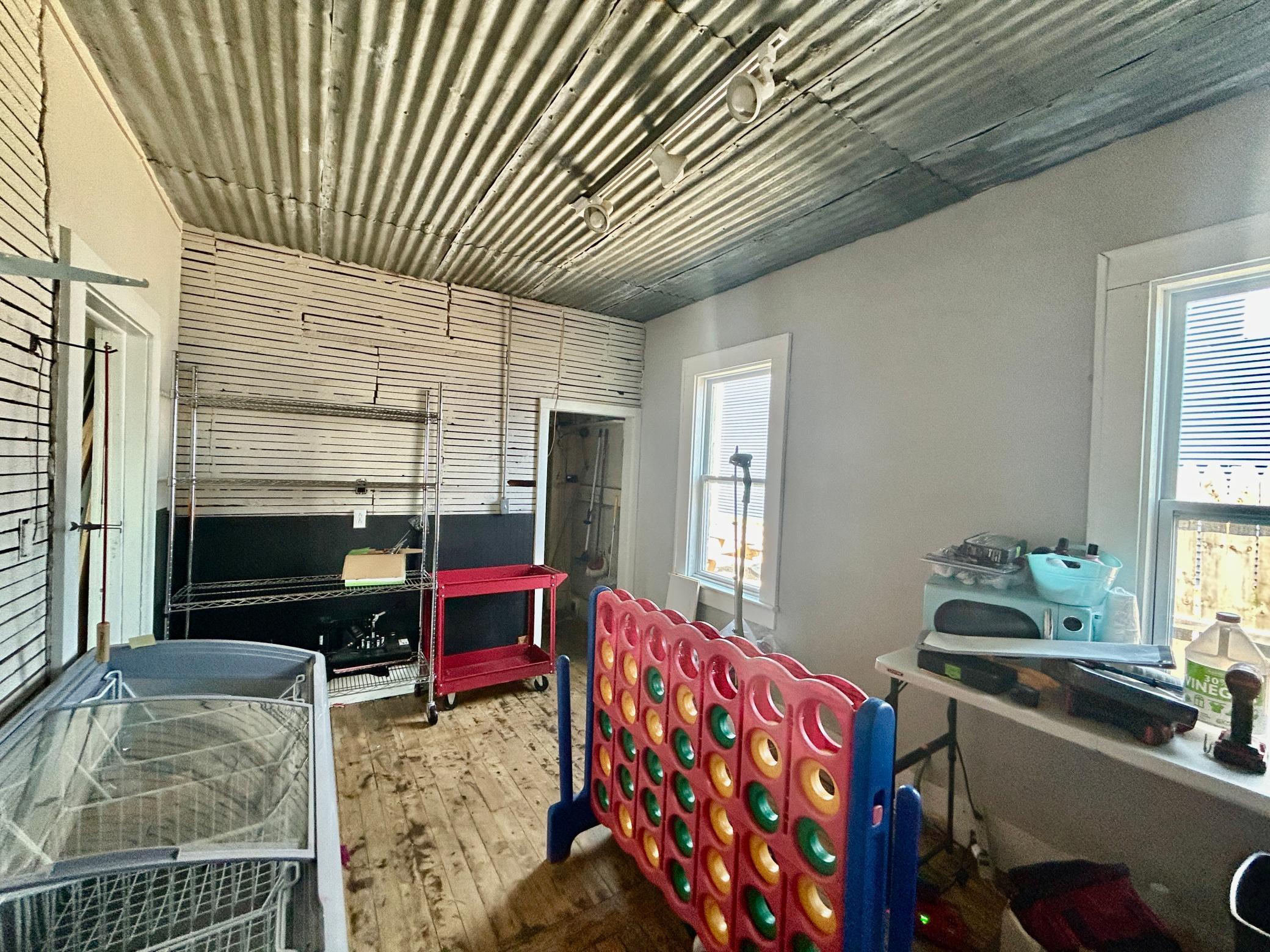 103 W Main Street Property Photo 18