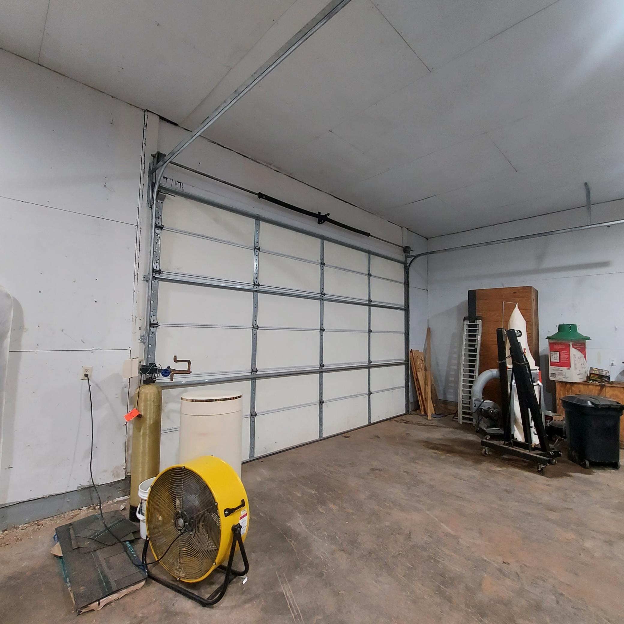8525 Us Highway 2 Property Photo 16