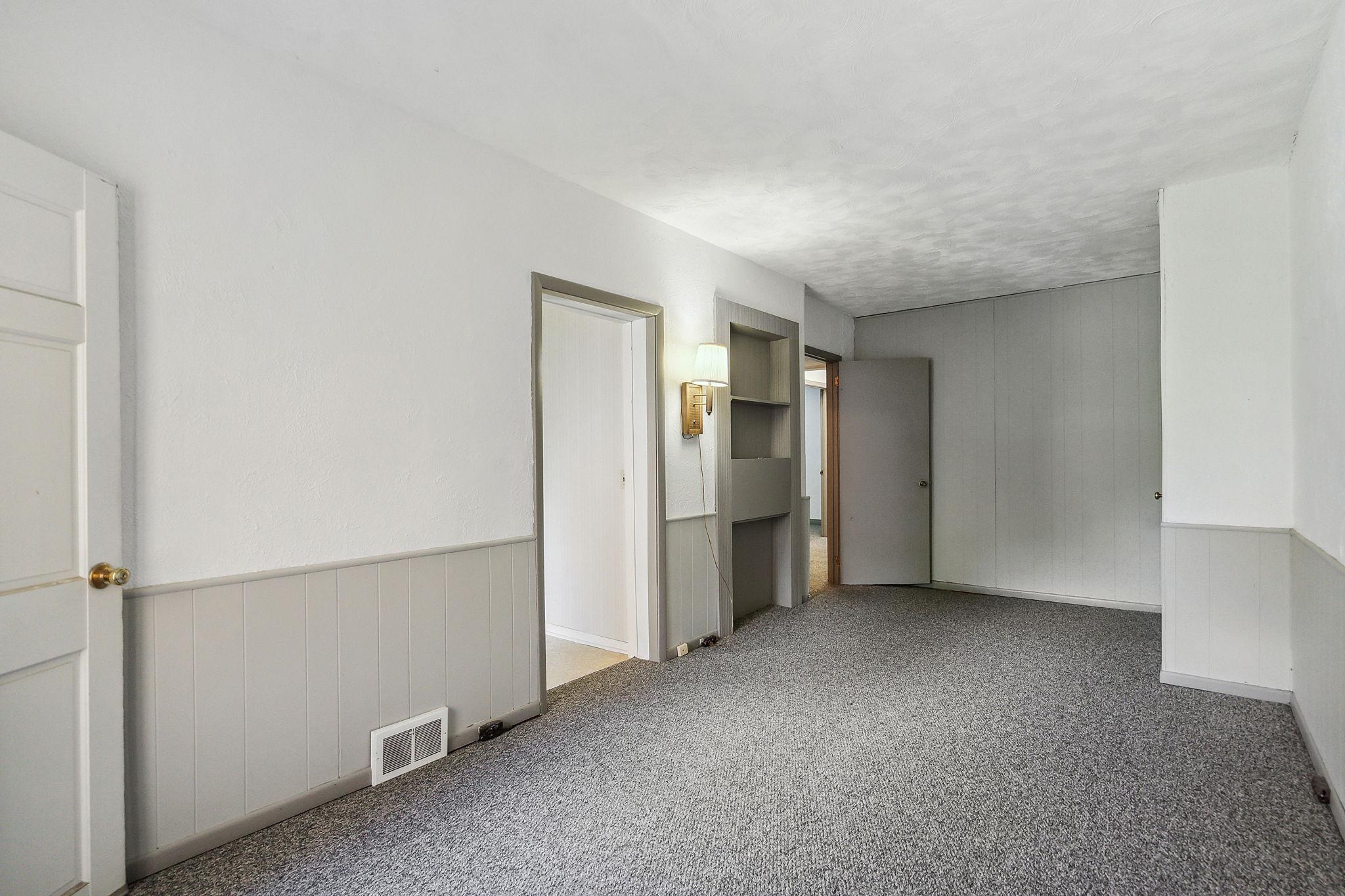 653 Main Street Property Photo 10