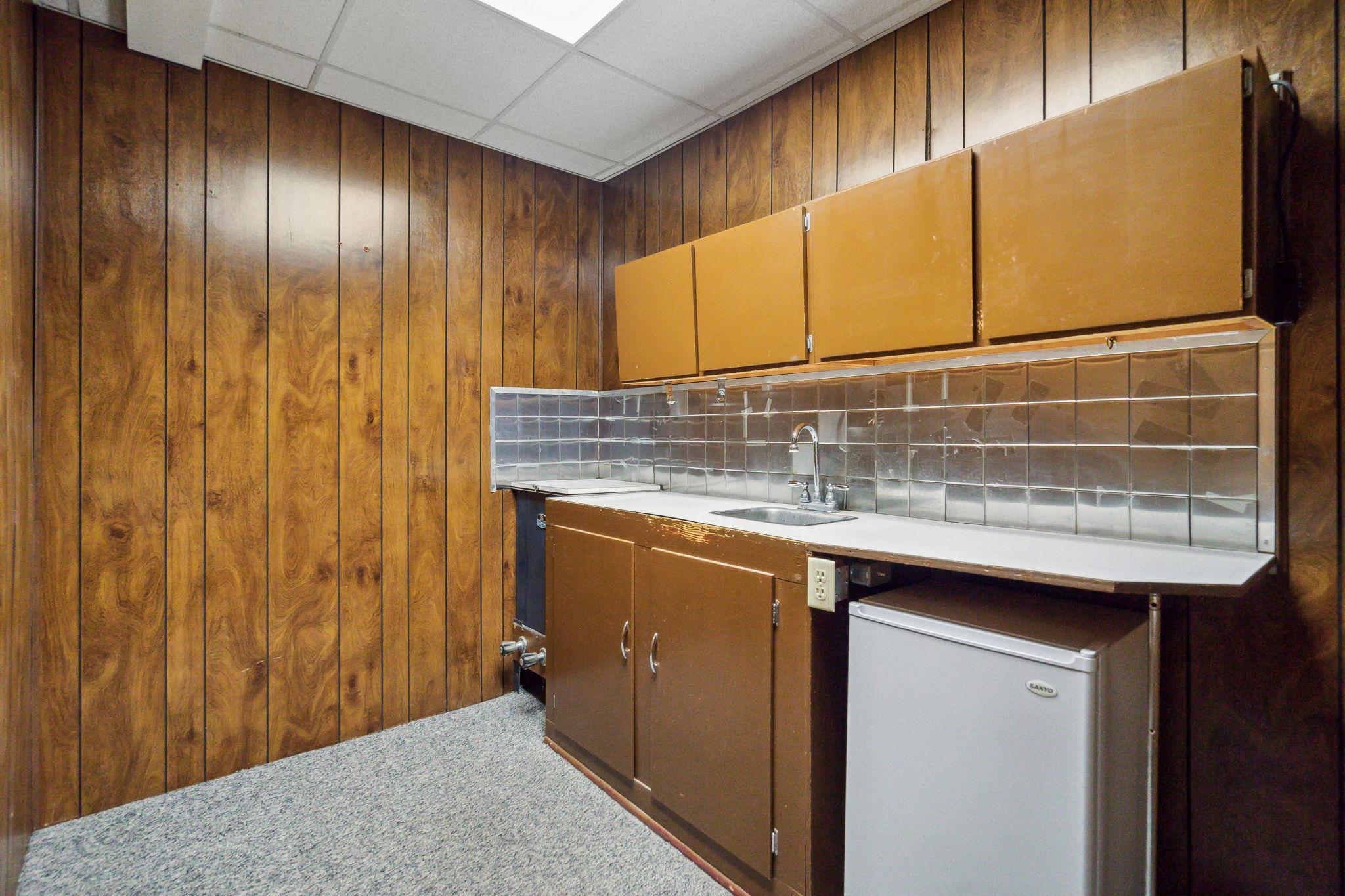653 Main Street Property Photo 25
