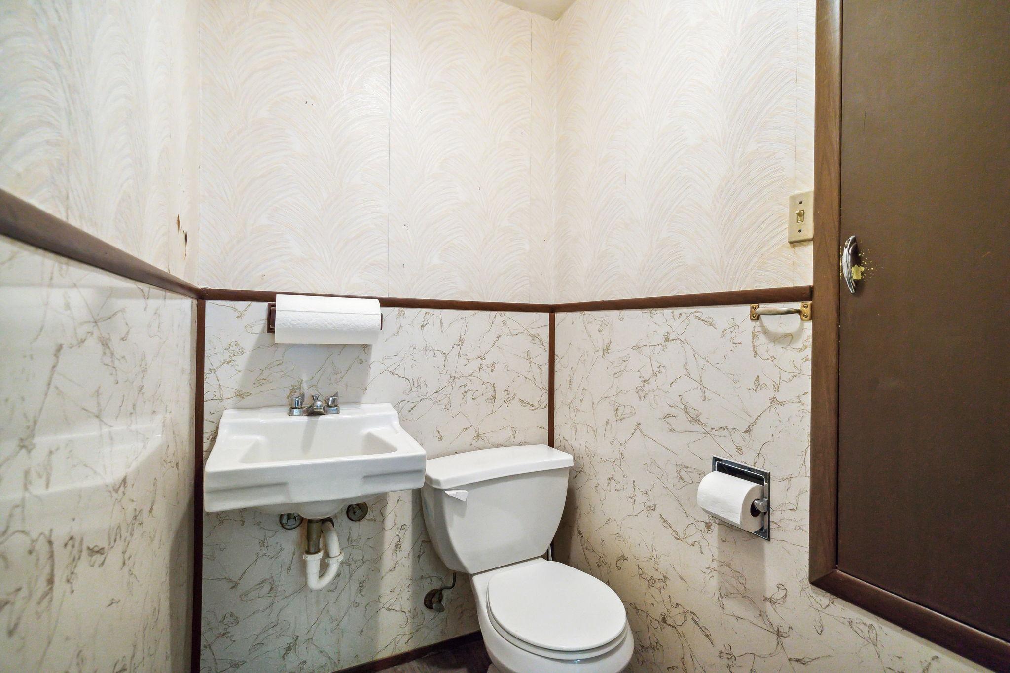 653 Main Street Property Photo 26