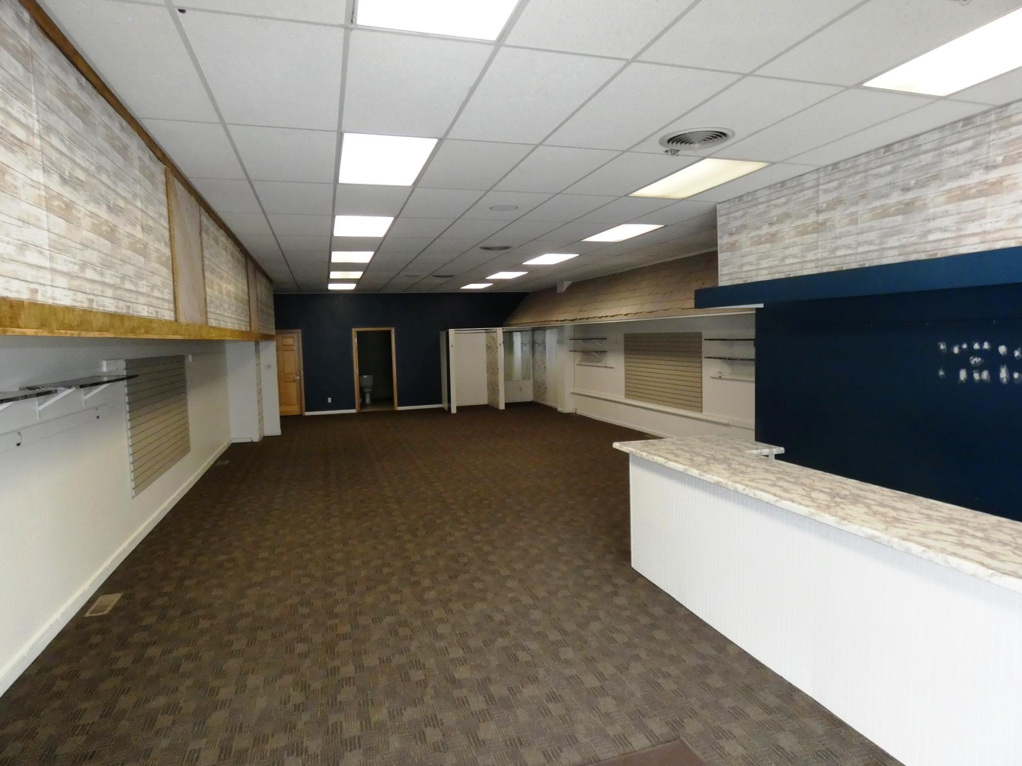 2610 Broadway Avenue Property Photo 2