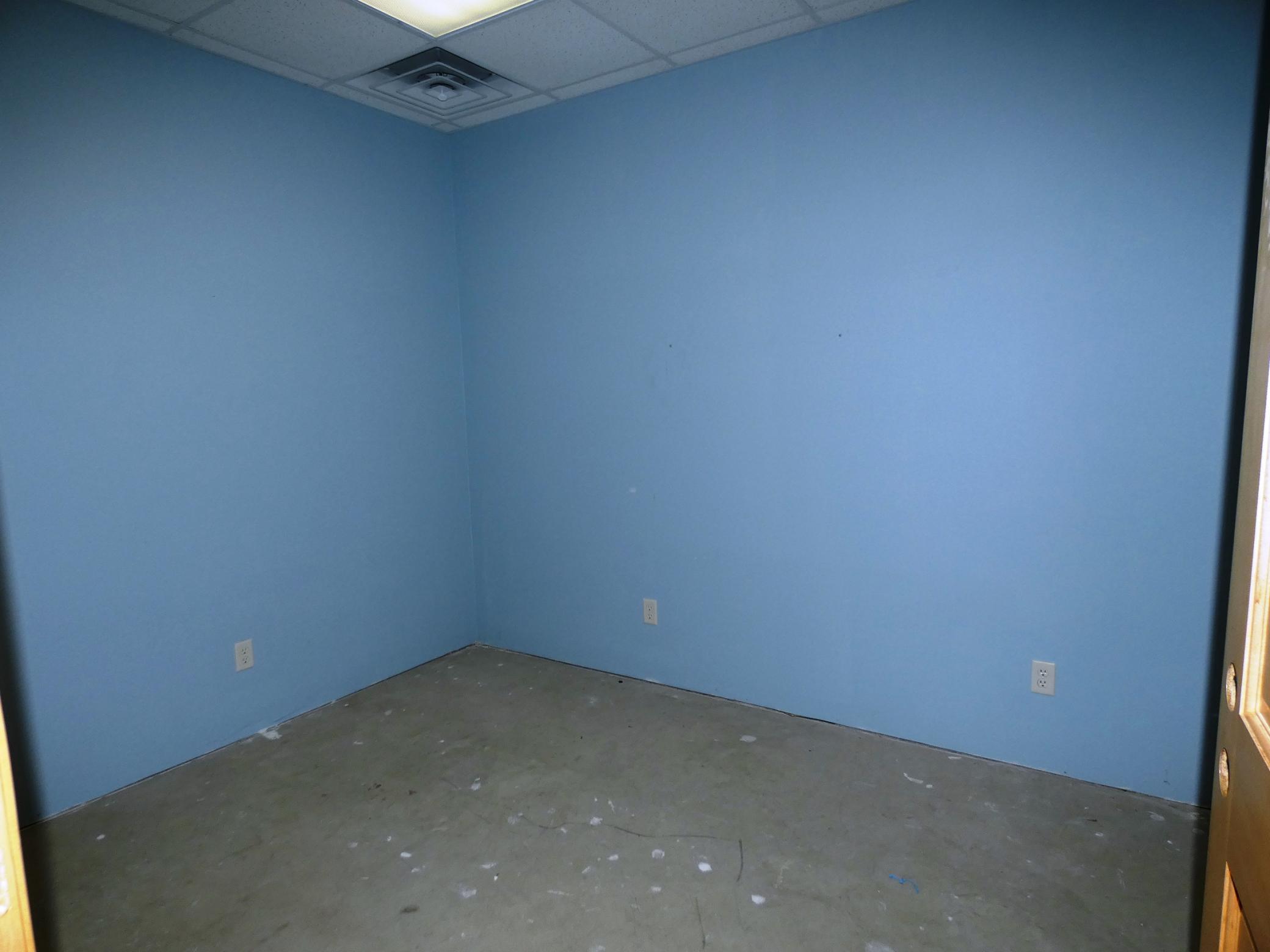 2610 Broadway Avenue Property Photo 8
