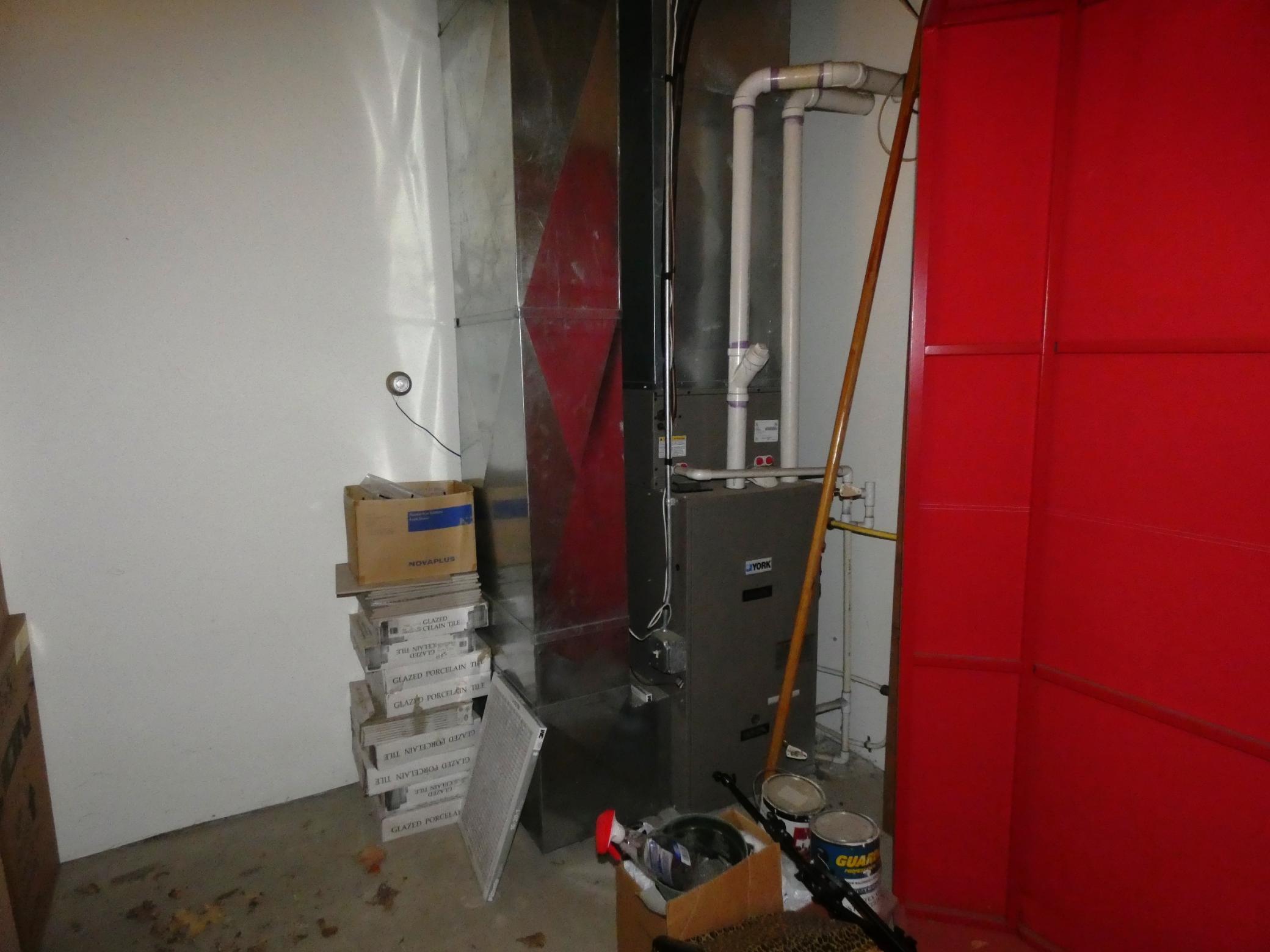 2610 Broadway Avenue Property Photo 10