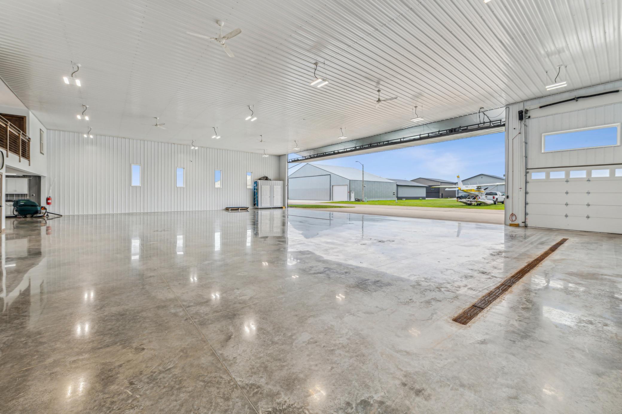 625 W Hangar Road 20-3 Property Photo 13