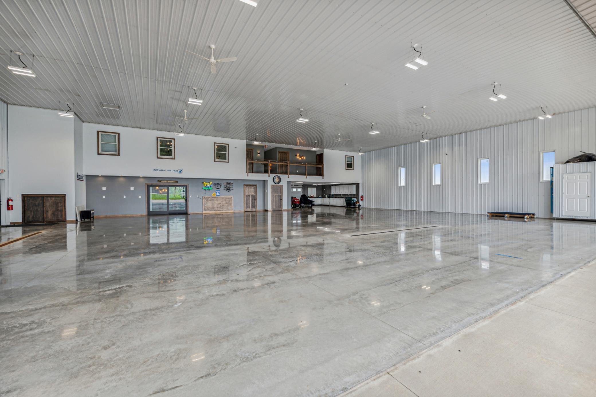 625 W Hangar Road 20-3 Property Photo 14