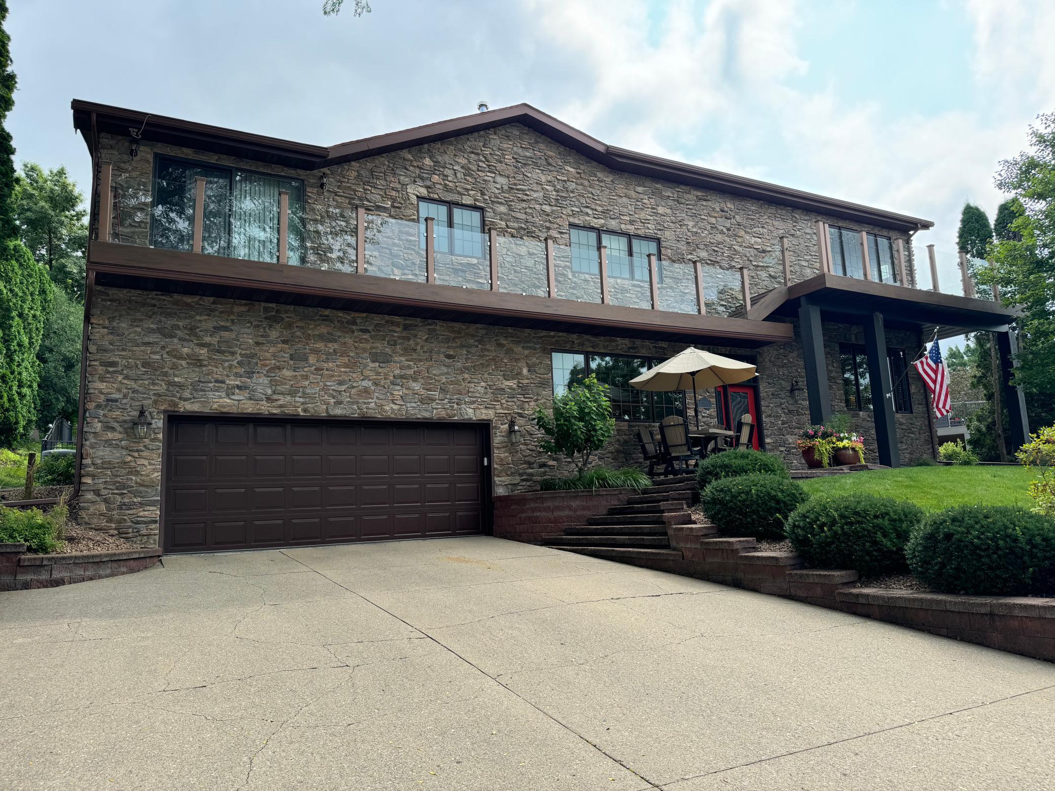 1428 Edgewater Drive Property Photo 1