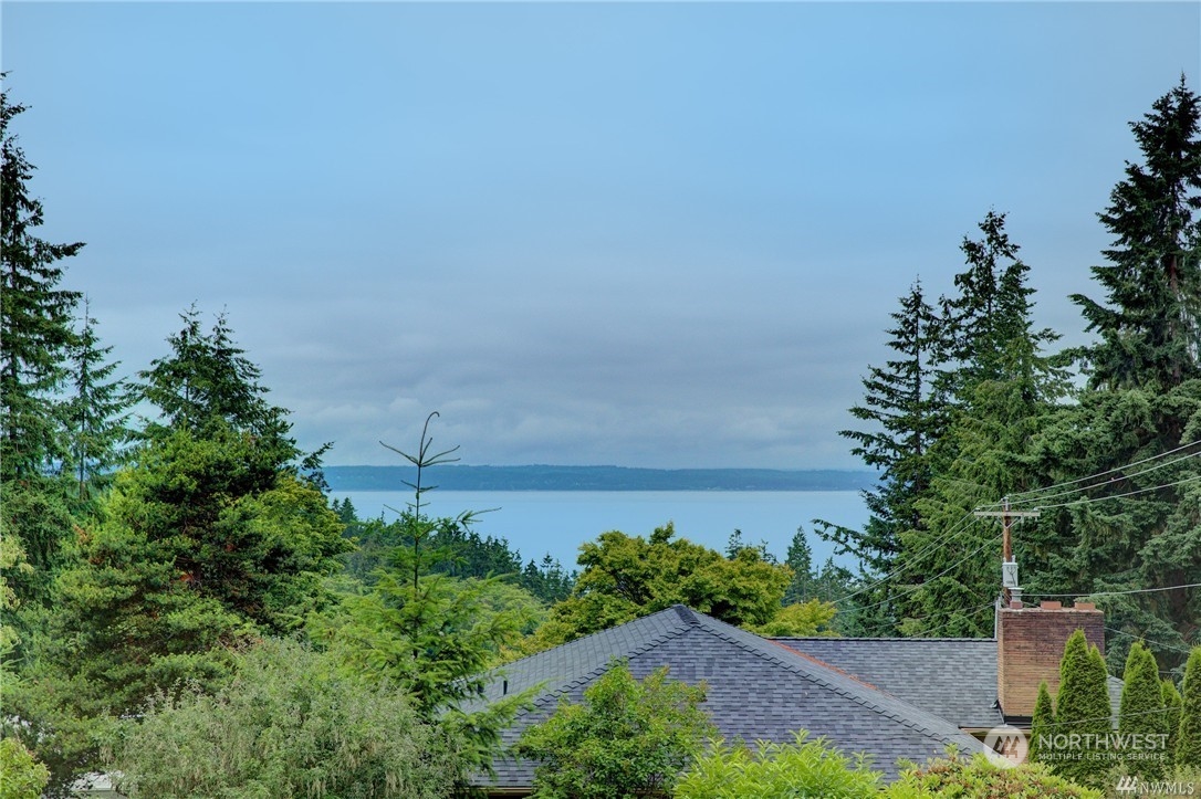 7210 176th Street Property Photo