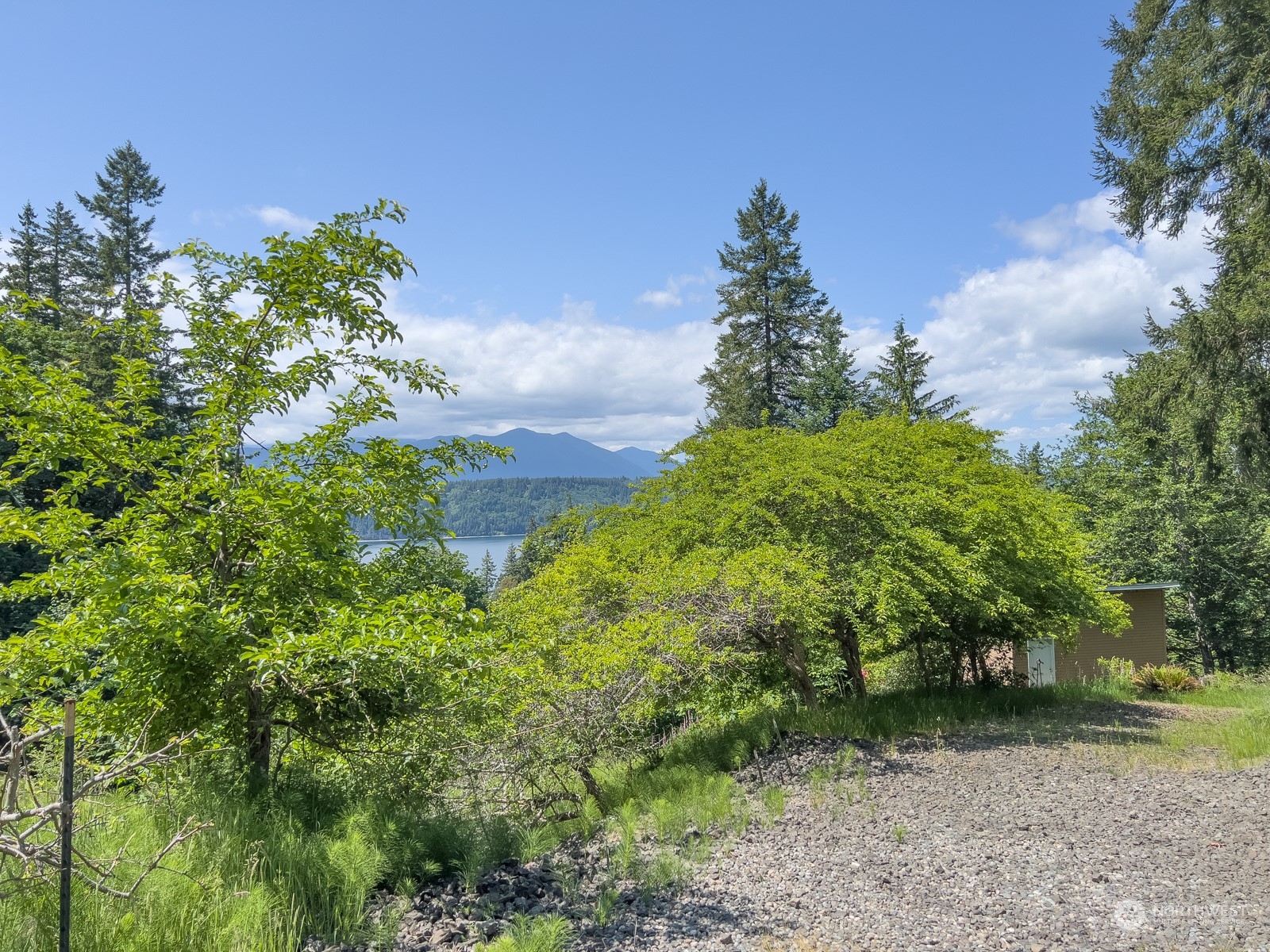 372 Beach Property Photo 29