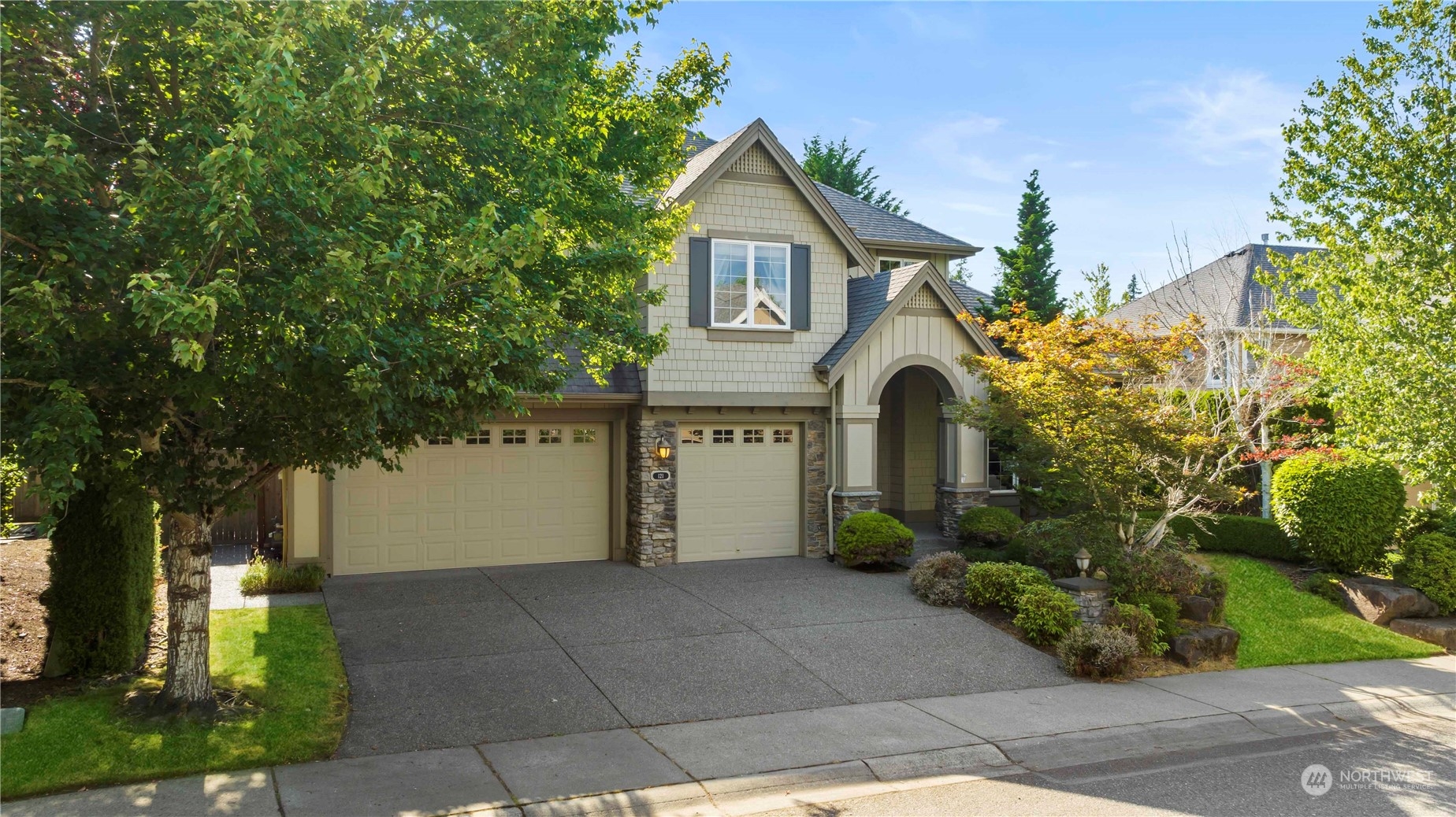 121 259th Avenue Property Photo