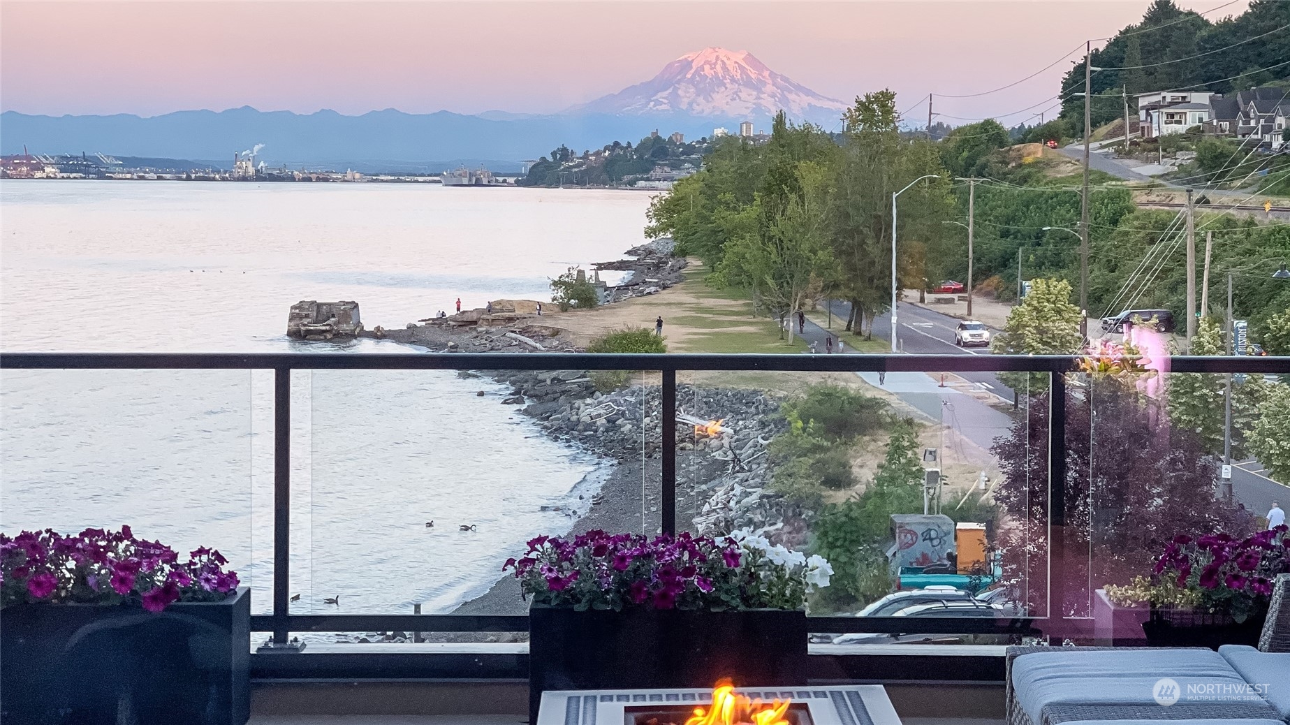 15 North Tacoma Real Estate Listings Main Image