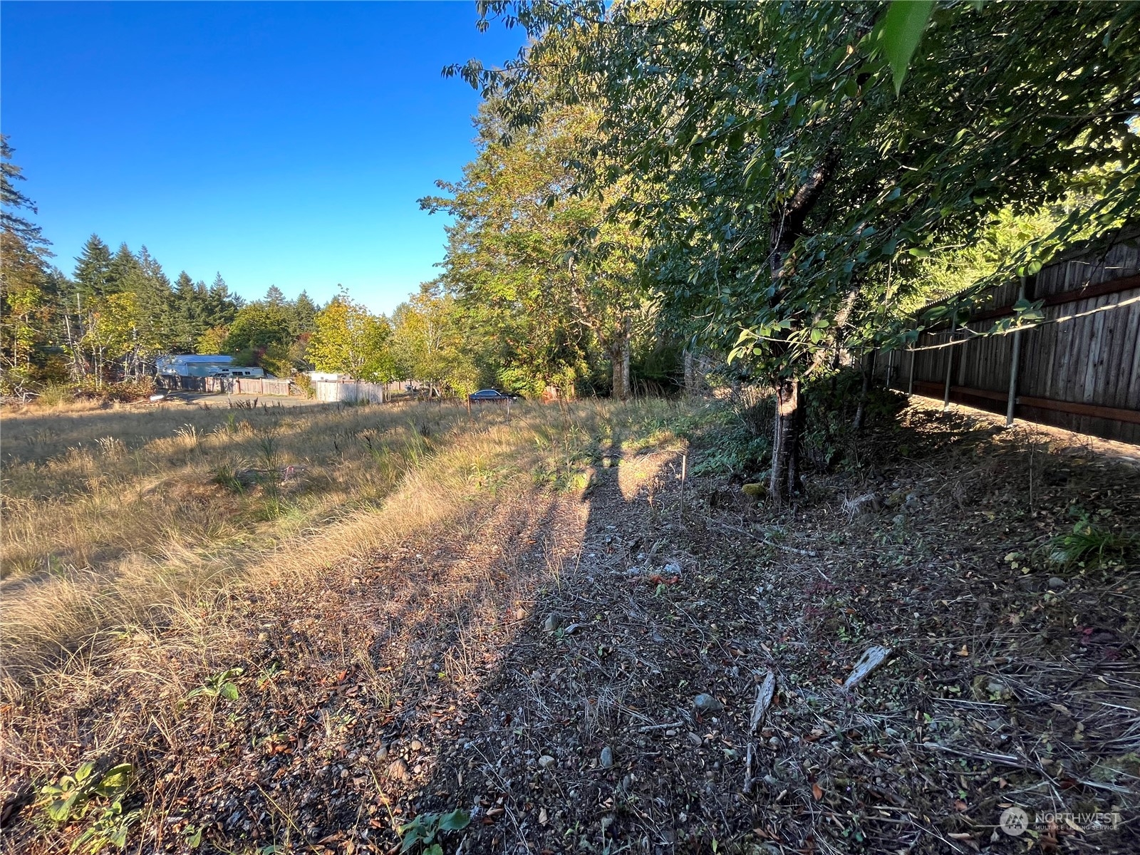130 E Tacoma Street Property Photo 8