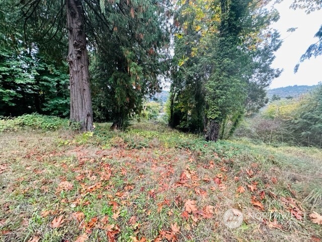 2 W Sherman Heights Road Property Photo 2