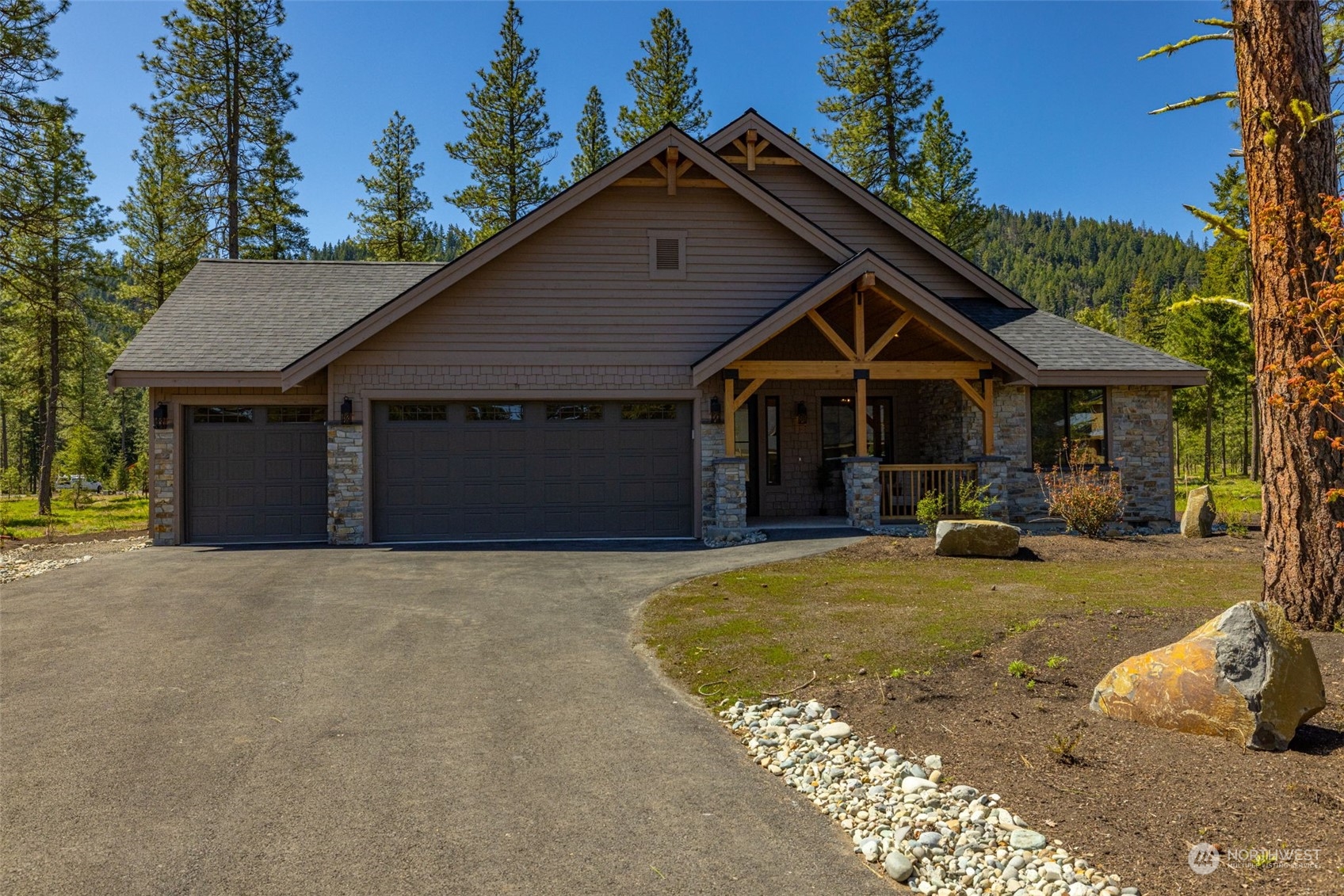 1131 Domerie Park Loop Property Photo 1