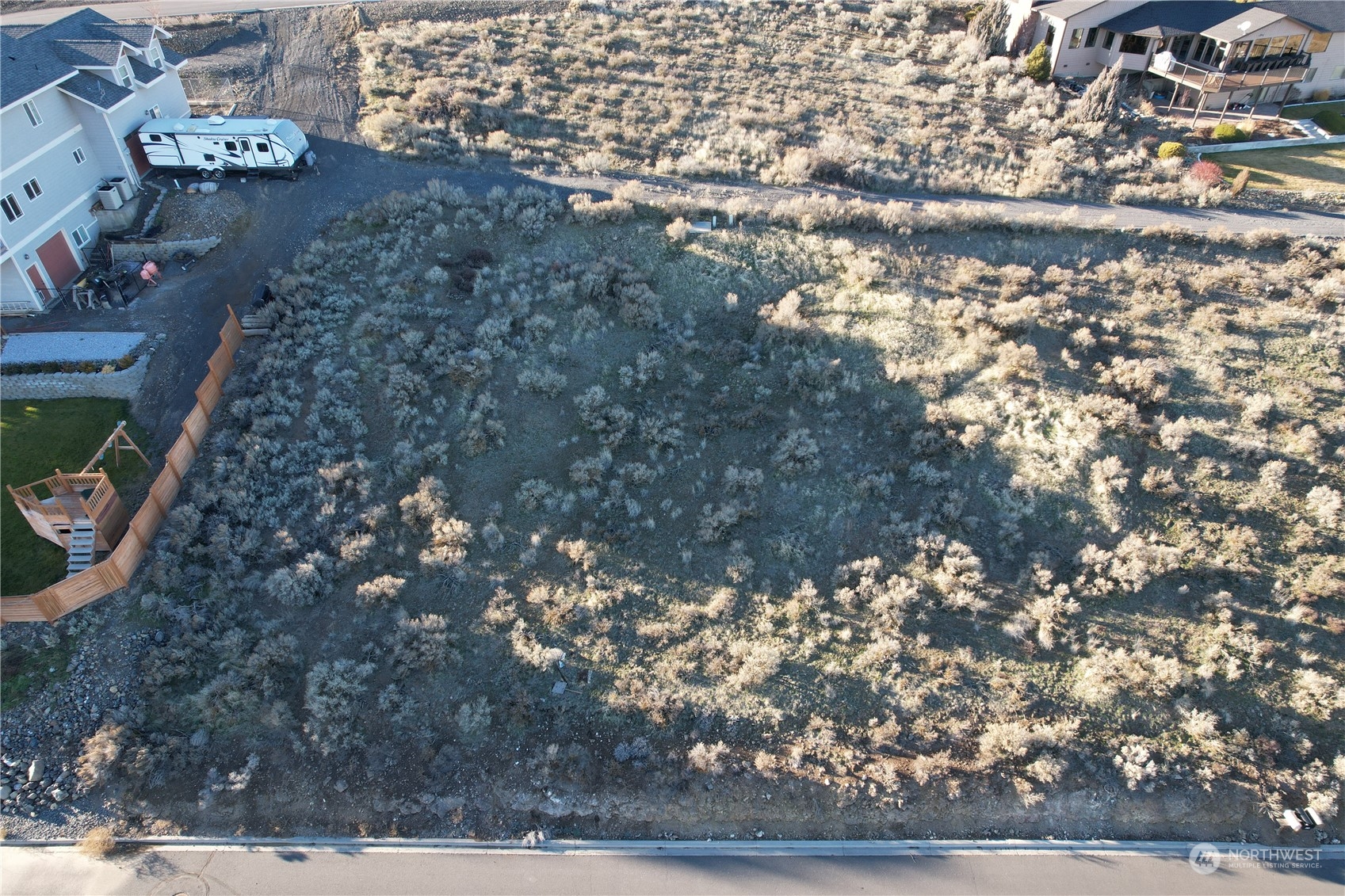 141034000 Vue Crest Rd Property Photo 6
