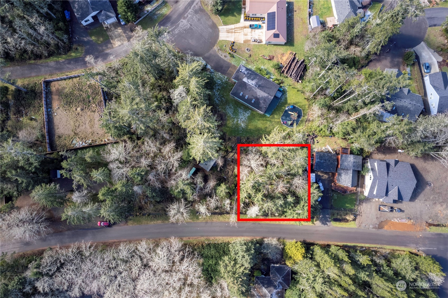 743 Wakina Loop Property Photo 1