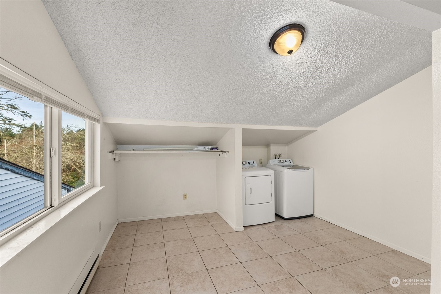 665 Sunset Avenue Property Photo 20